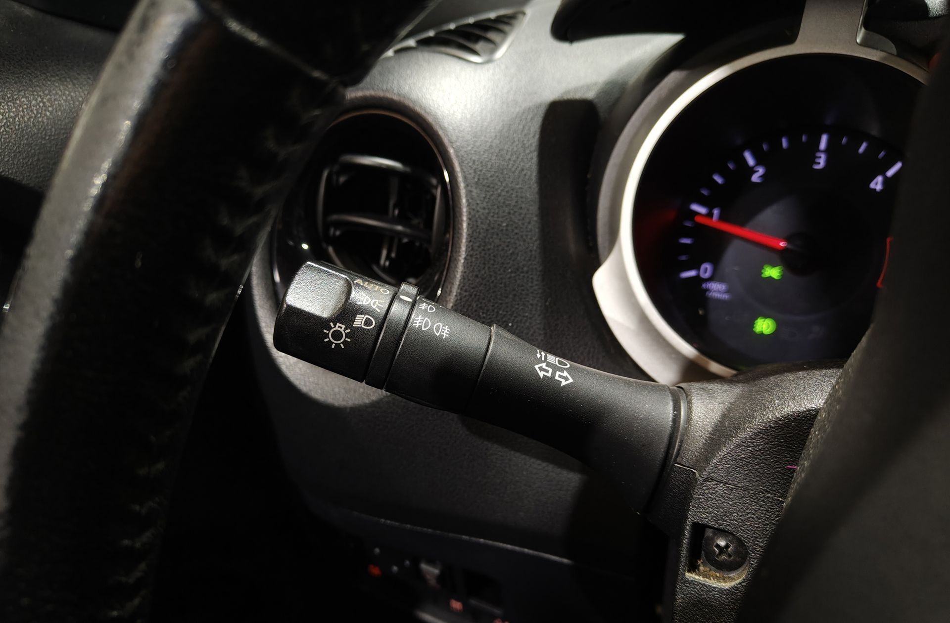 Nissan Juke 1.5 dCi N-Connecta - foto 22