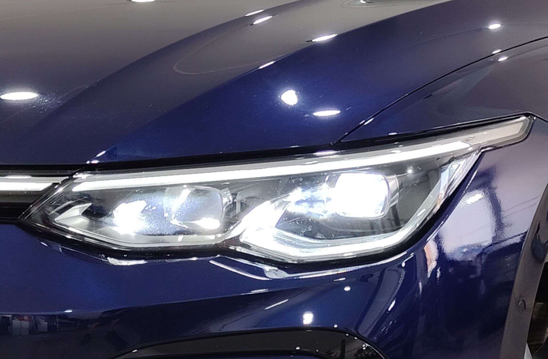 Volkswagen Golf R-Line 1.5 eTSI DSG - foto 13