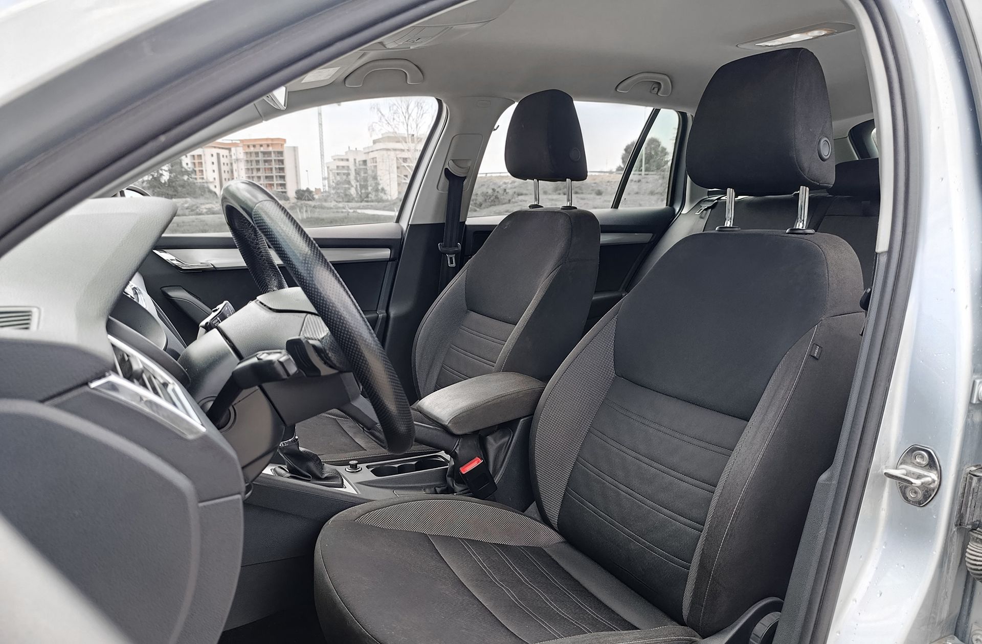 Škoda Octavia Combi 1.0 TSI Like DSG - foto 10