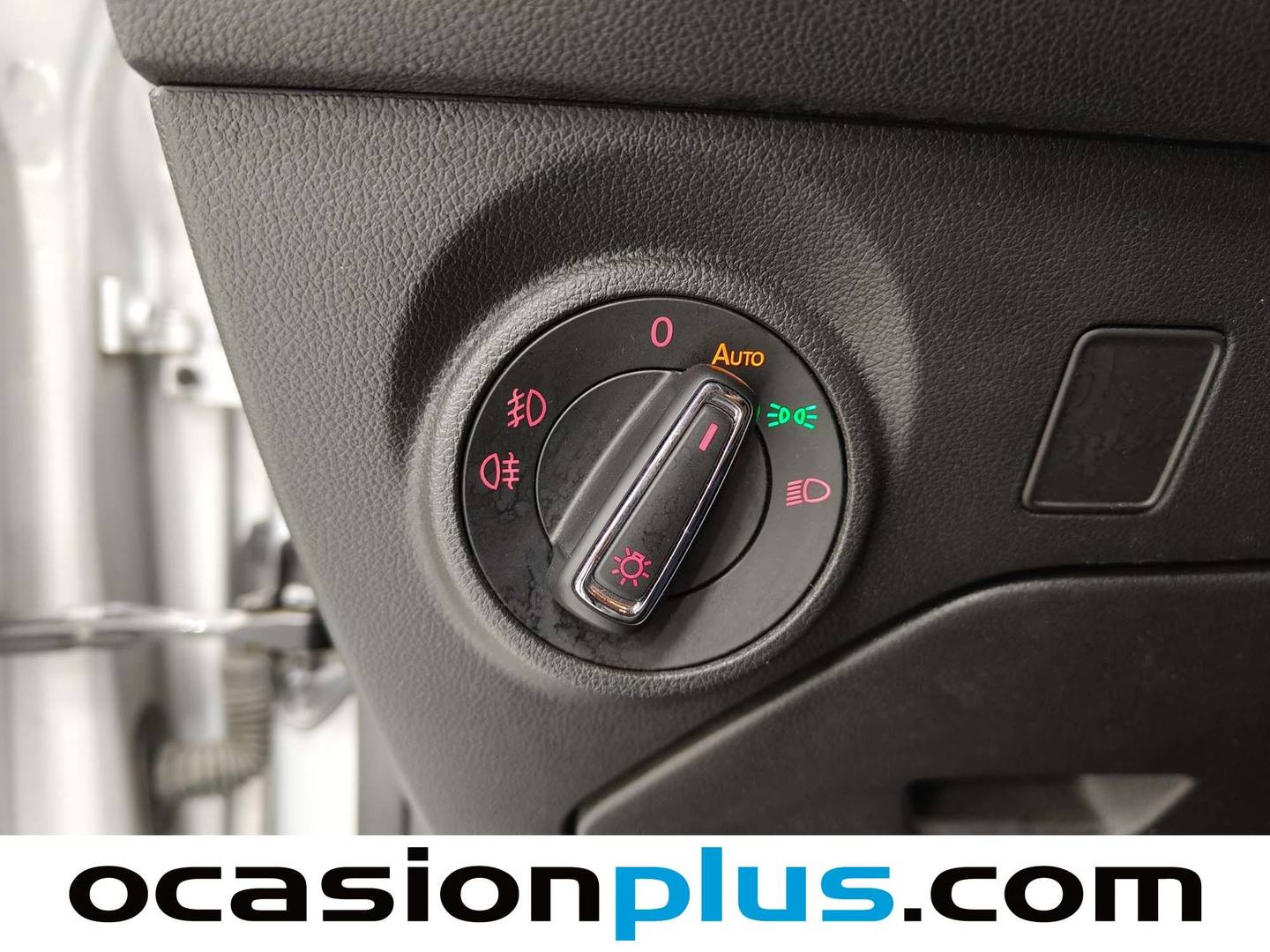 Foto Seat León SEAT León ST 2.0 TDI S&S FR (184 CV)