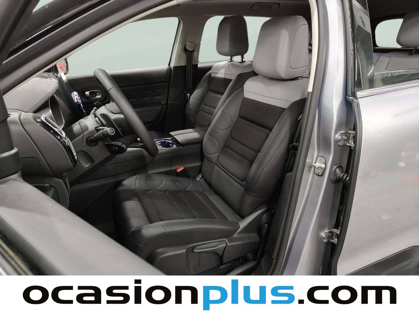 Foto Citroën C5 Aircross Citroen C5 Aircross Plug-in Hybrid Max e-EAT8 (225 CV)