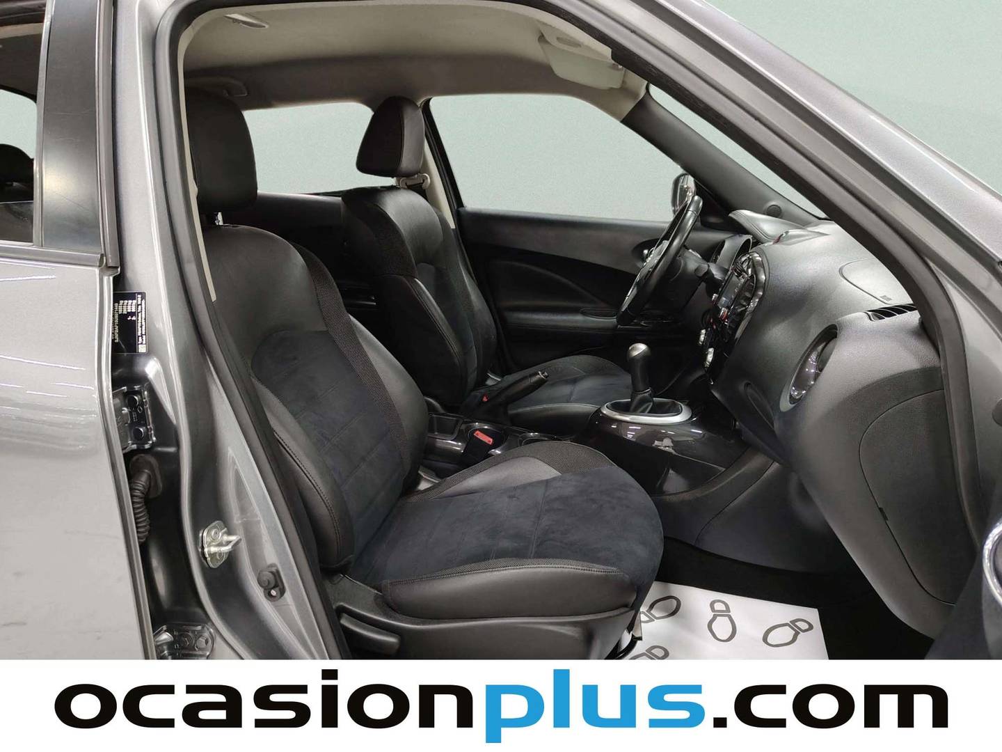 Foto Nissan JUKE Nissan Juke E6D-Temp (112 CV) 5M/T N-CONNECTA