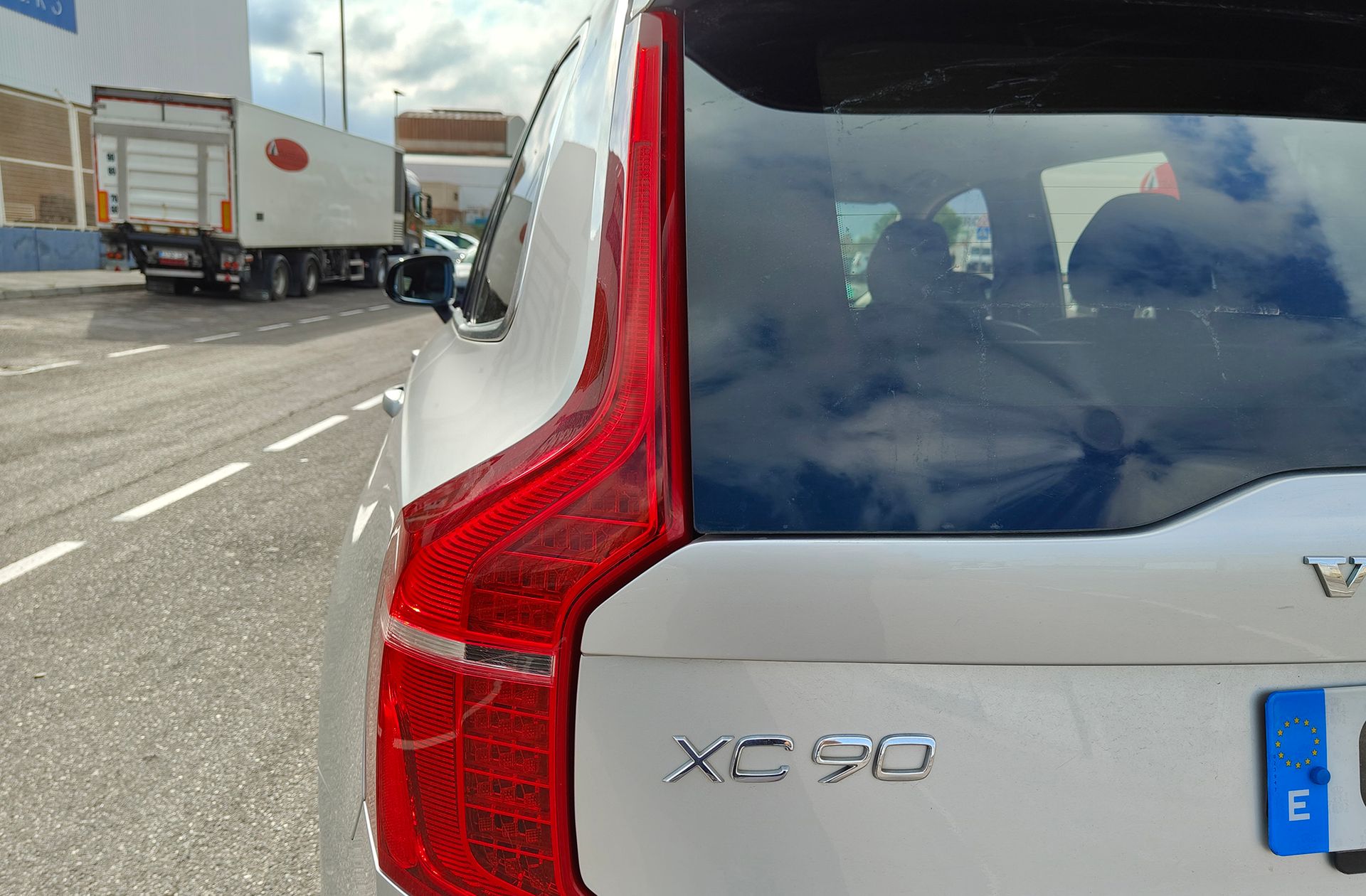 Volvo XC90 D4 Momentum - foto 15