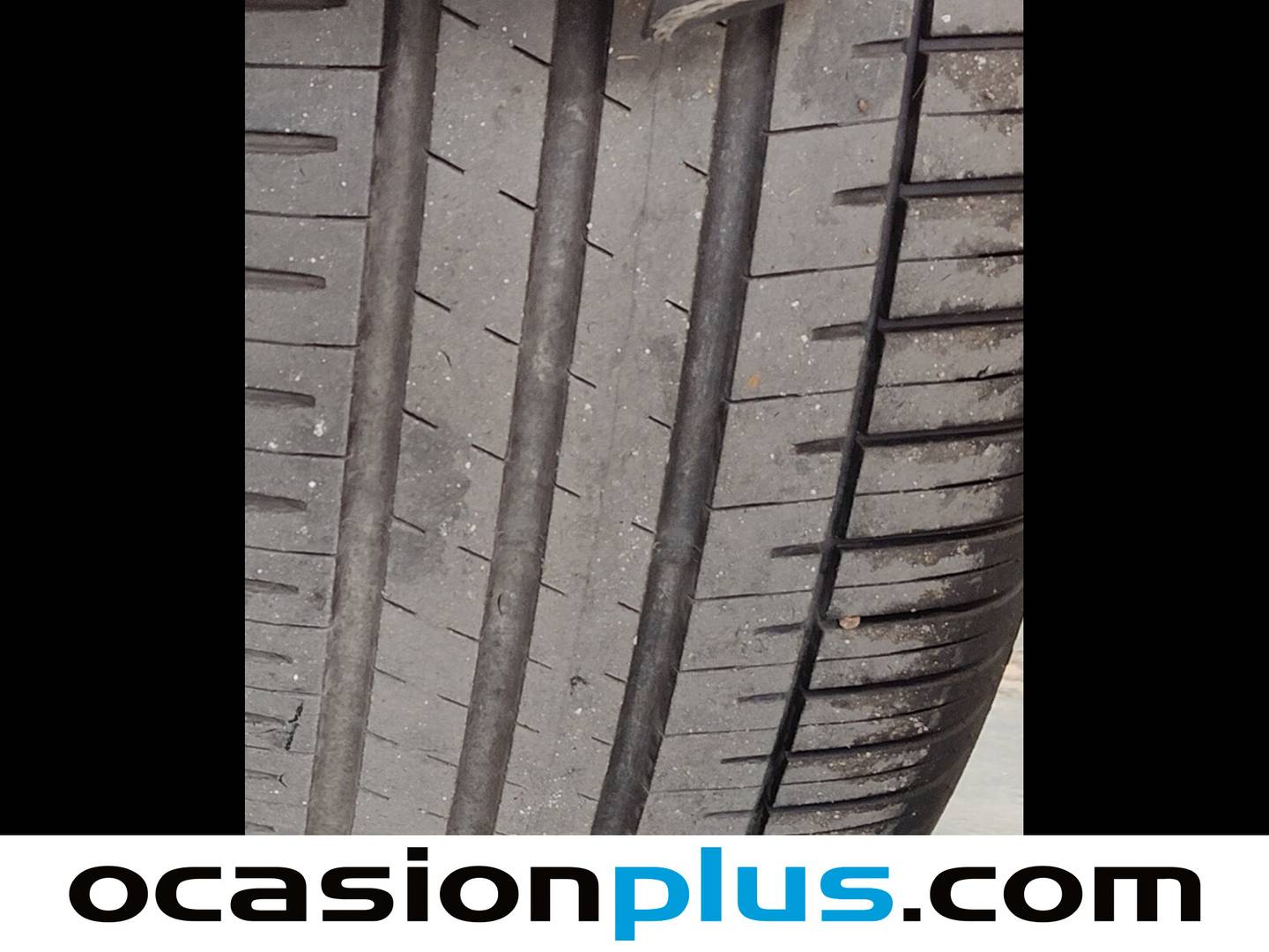 Foto Jaguar F-Pace Jaguar F-PACE 2.0L i4D Pure AWD Auto (180 CV)