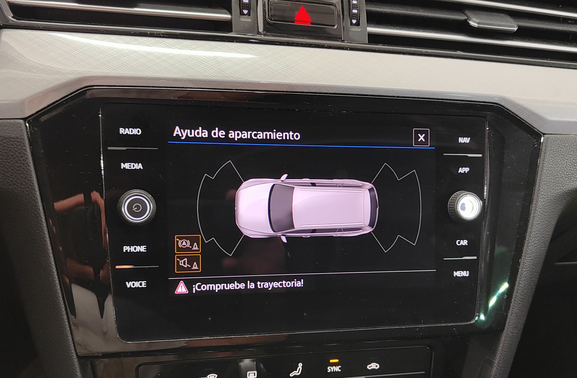 Volkswagen Passat Variant Executive 1.5 TSI DSG - foto 8
