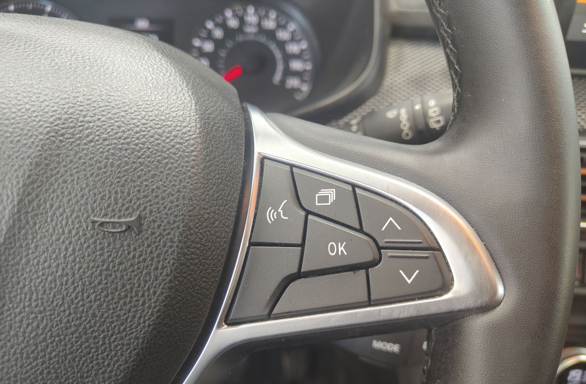 Dacia Sandero Stepway Comfort TCe - foto 23