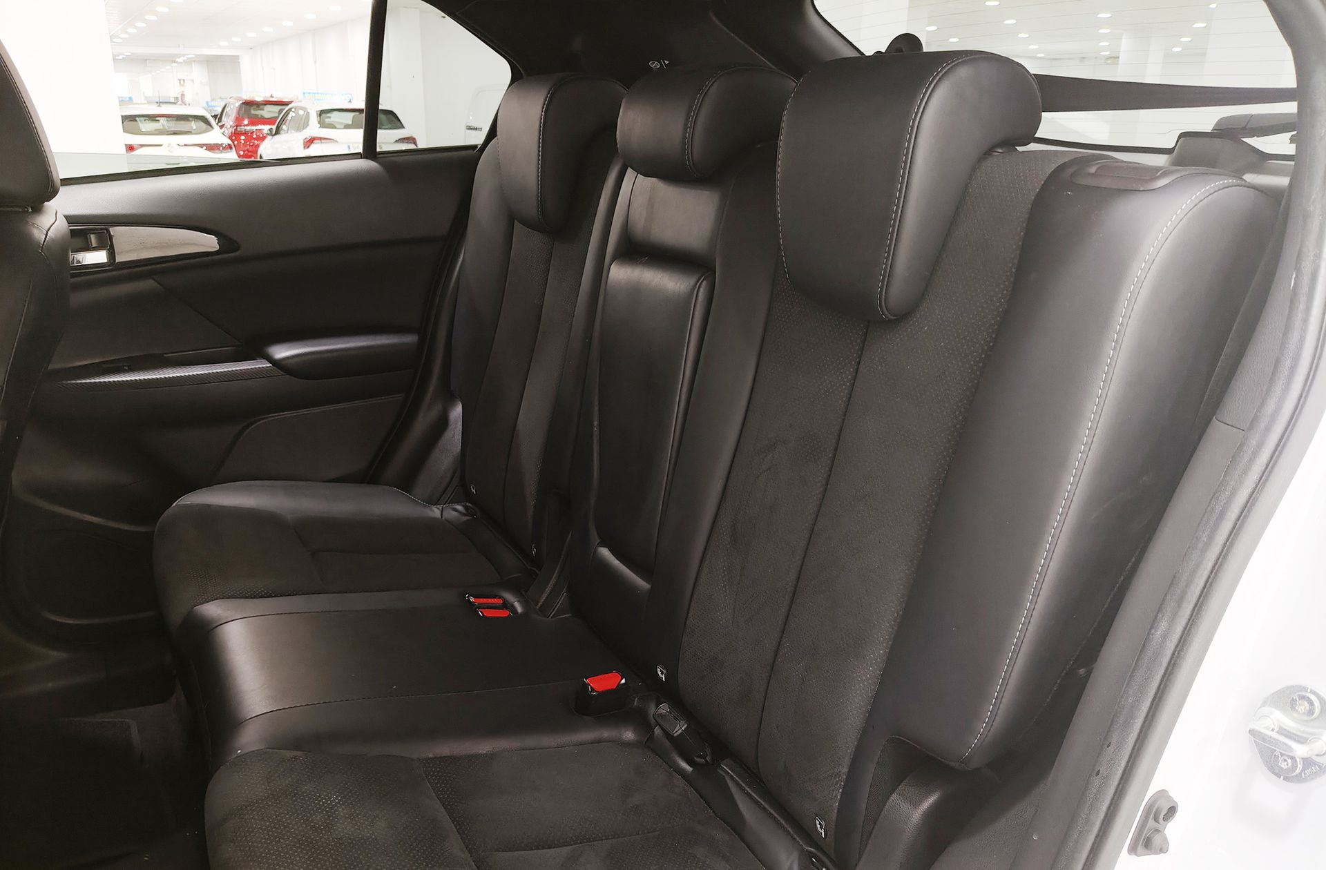 Mitsubishi Eclipse Cross 2.4 PHEV Kaiteki 4WD - foto 18