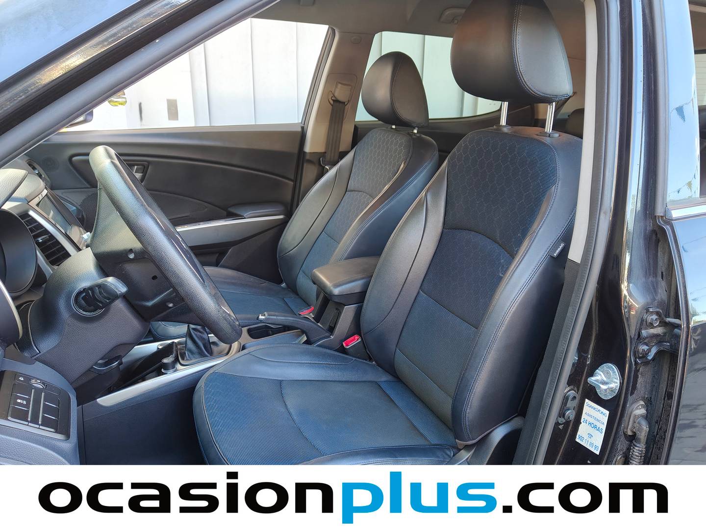 Foto asientos delanteros SsangYong Tivoli SsangYong Tivoli G16 Premium 4x2 (128 CV)