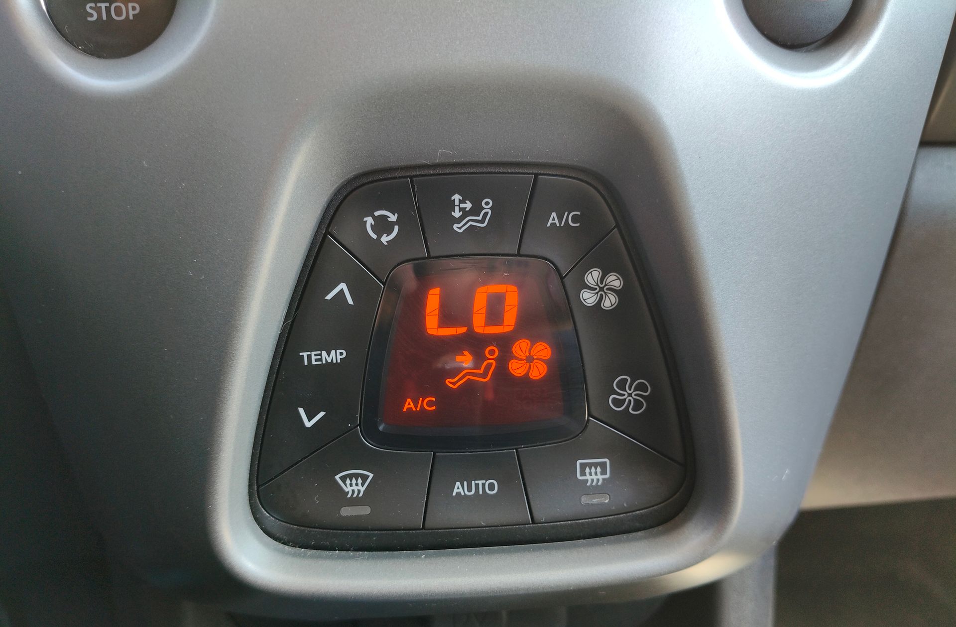 Toyota Aygo 70 x-wave - foto 28
