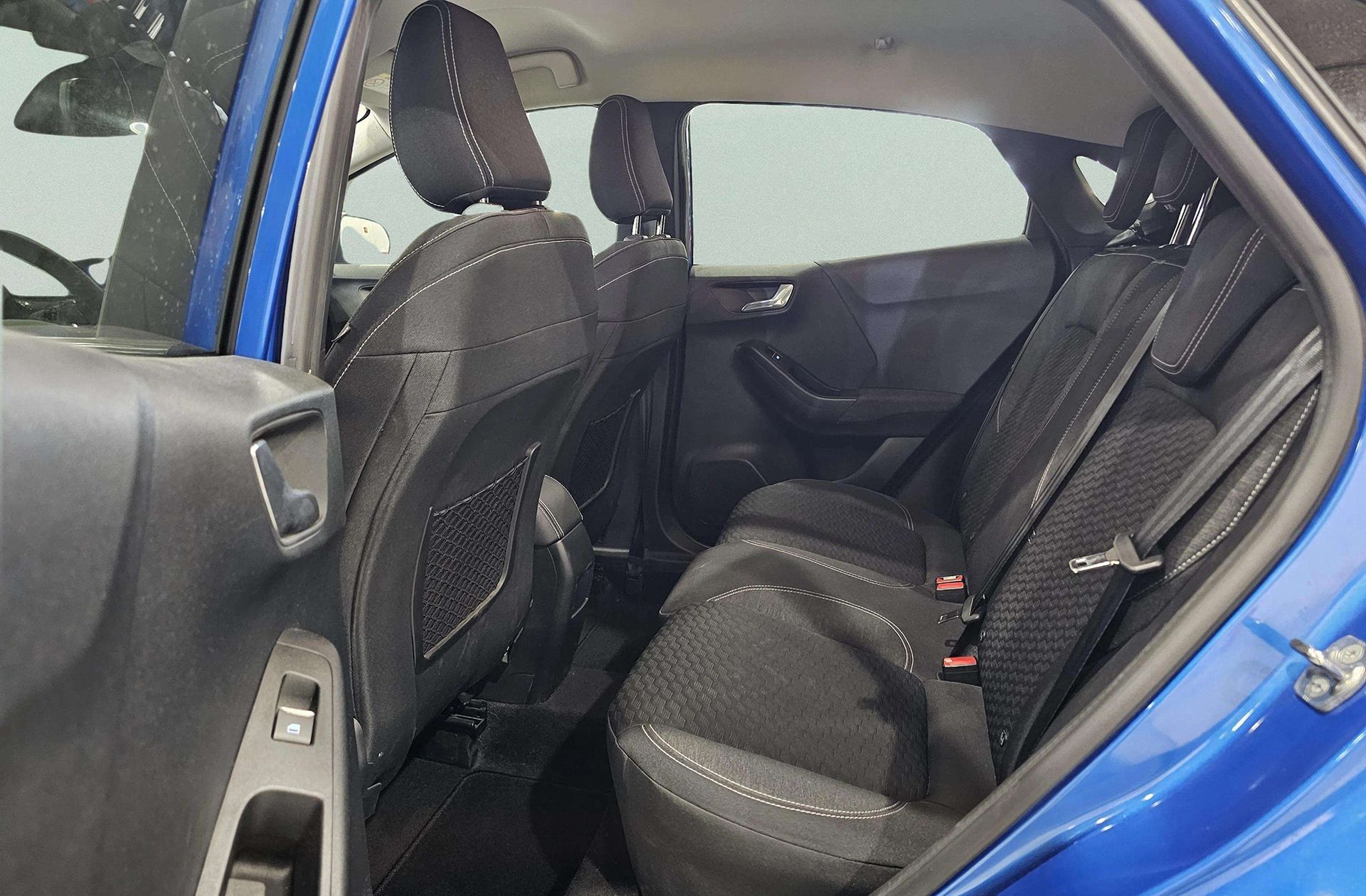 Ford Puma 1.0 EcoBoost MHEV Titanium Design - foto 12