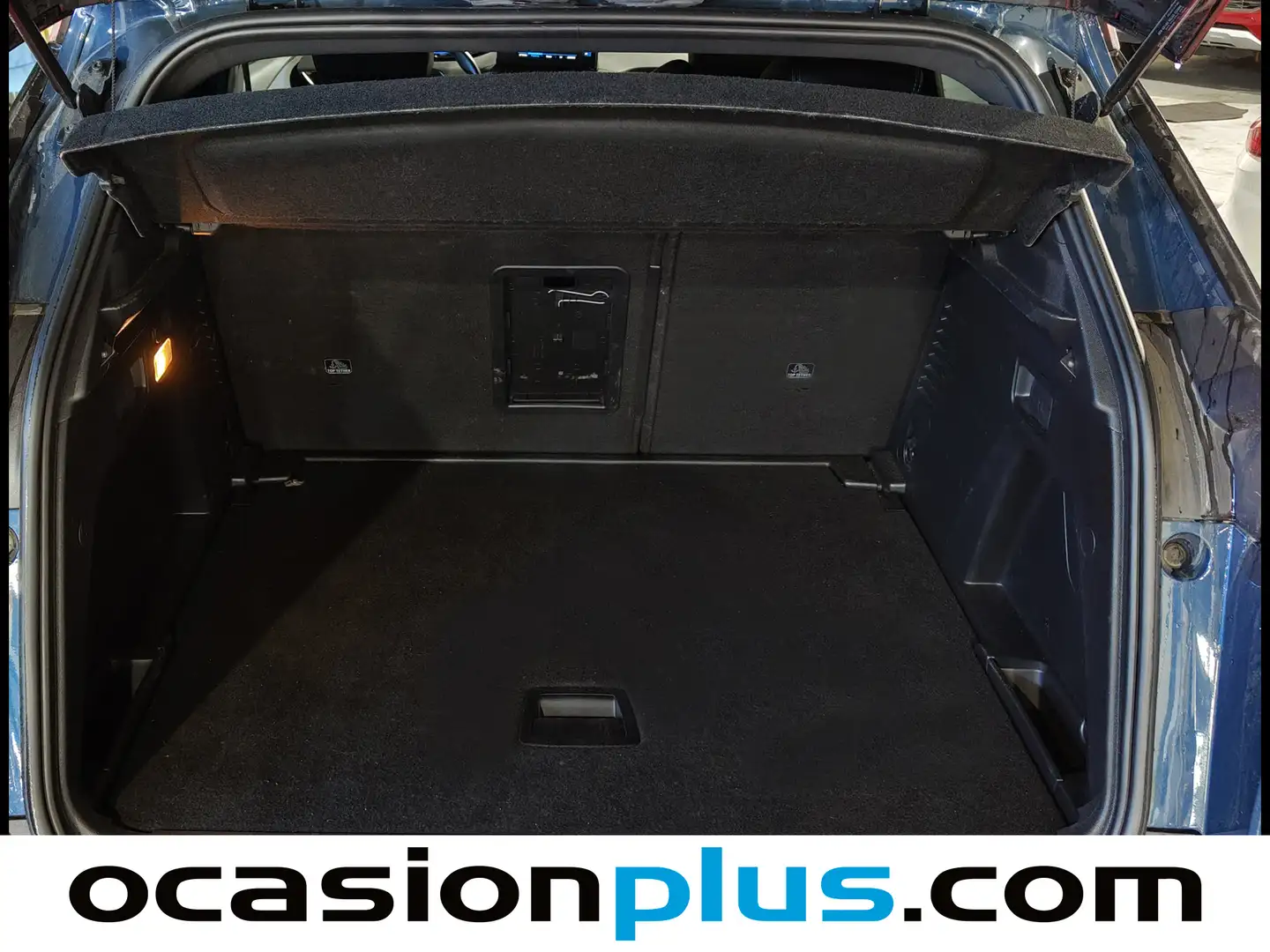 Foto Peugeot 3008 Peugeot 3008 PureTech 130 S&S Allure Pack EAT8  (130 CV)