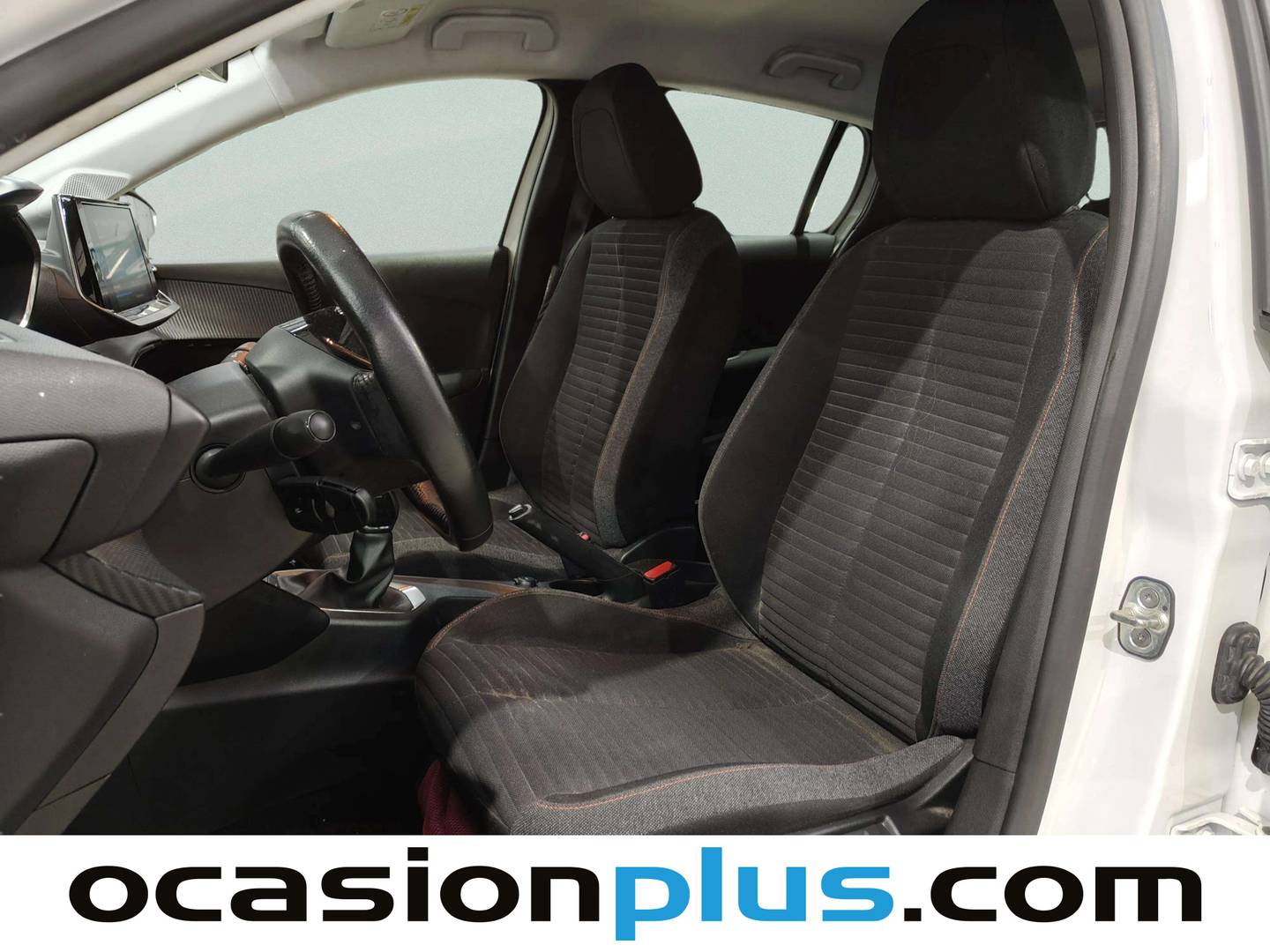 Foto asientos delanteros Peugeot 208 Peugeot 208 PureTech 75 S&S Active (75 CV)