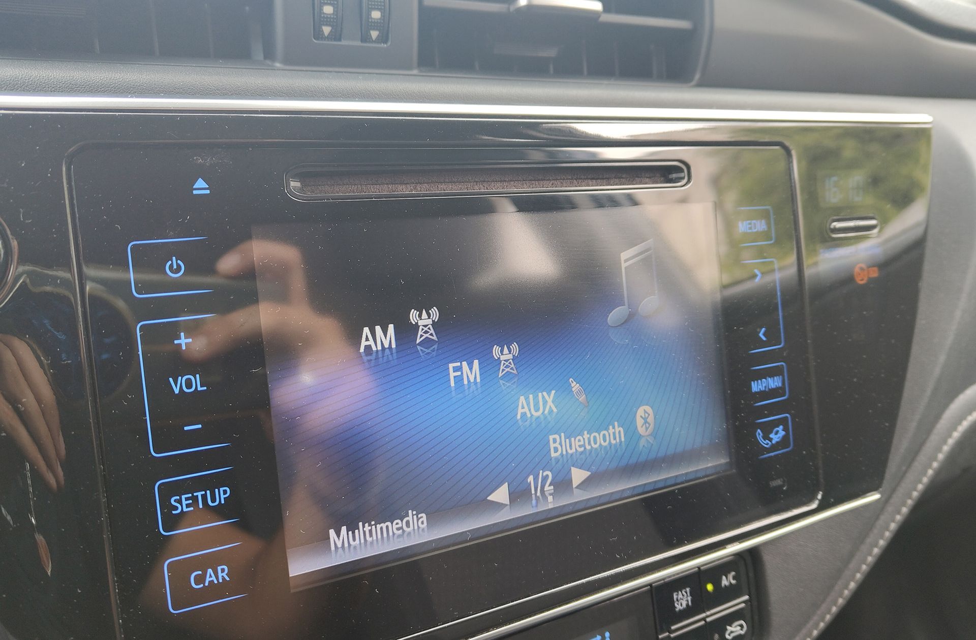 Toyota Auris 140H Hybrid Feel! - foto 29
