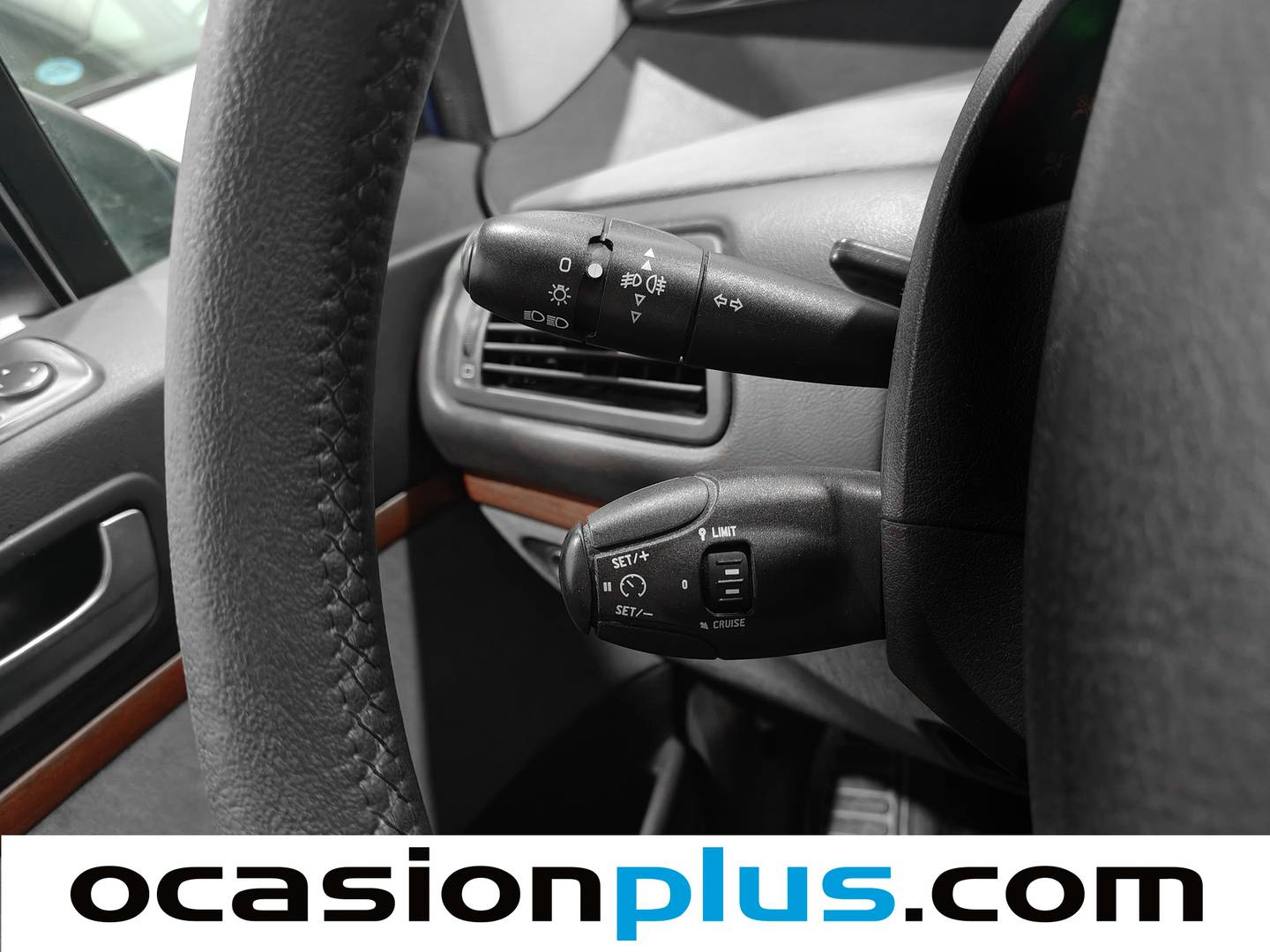 Acabados Citroën C8 Citroën C8 2.0 HDi 16v Premier (138 CV) 8 Plazas