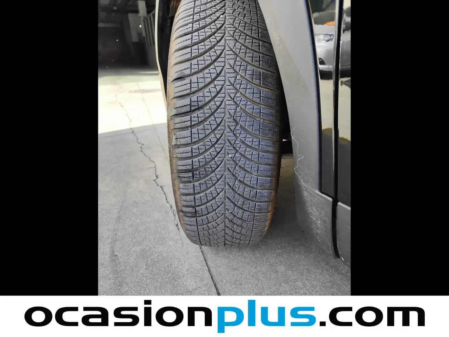 Foto Peugeot 2008 Peugeot 2008 Allure Hybrid eDCS6 (136 CV)