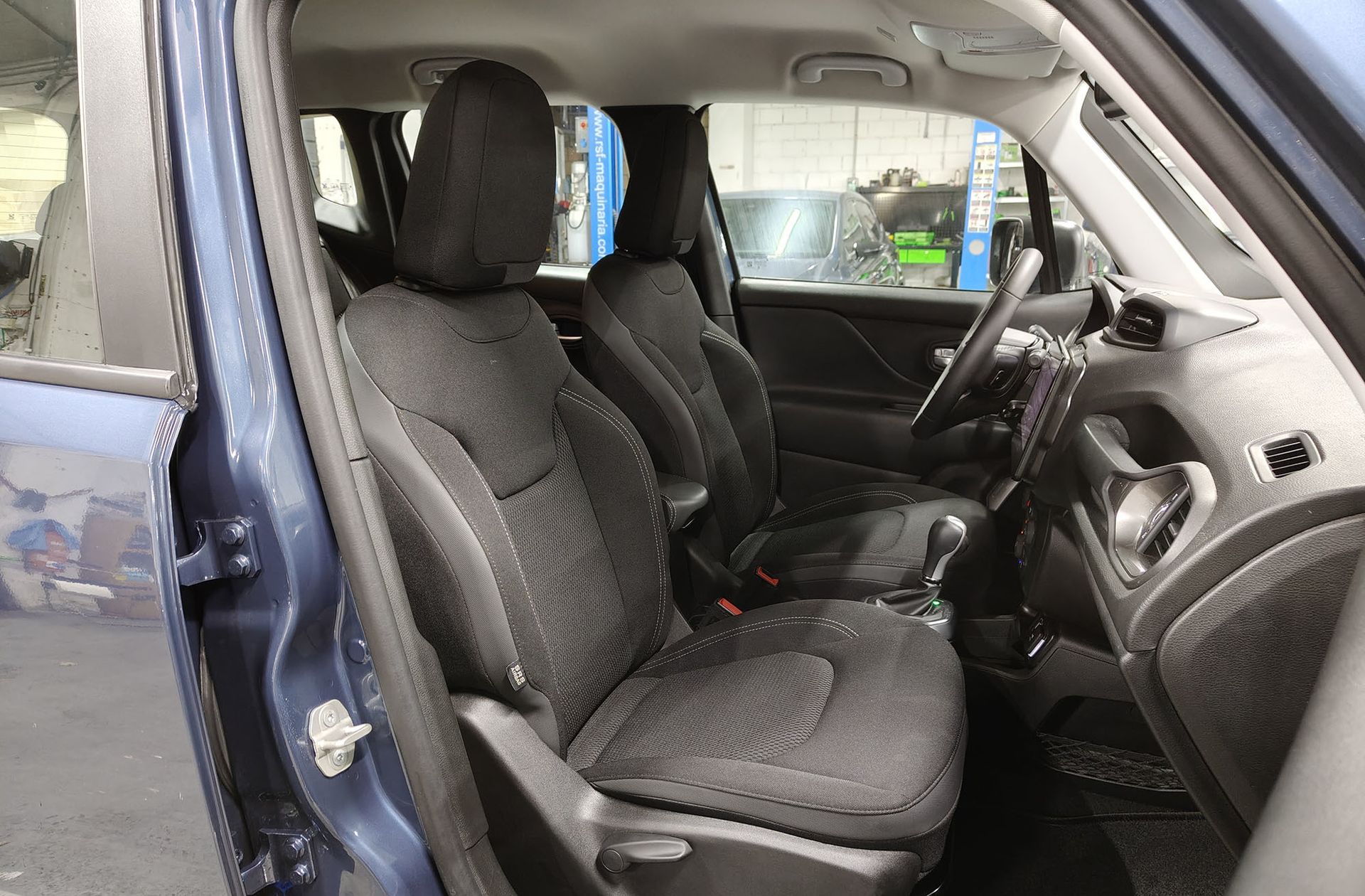 Jeep Renegade eHybrid 1.5 Limited ATX - foto 21