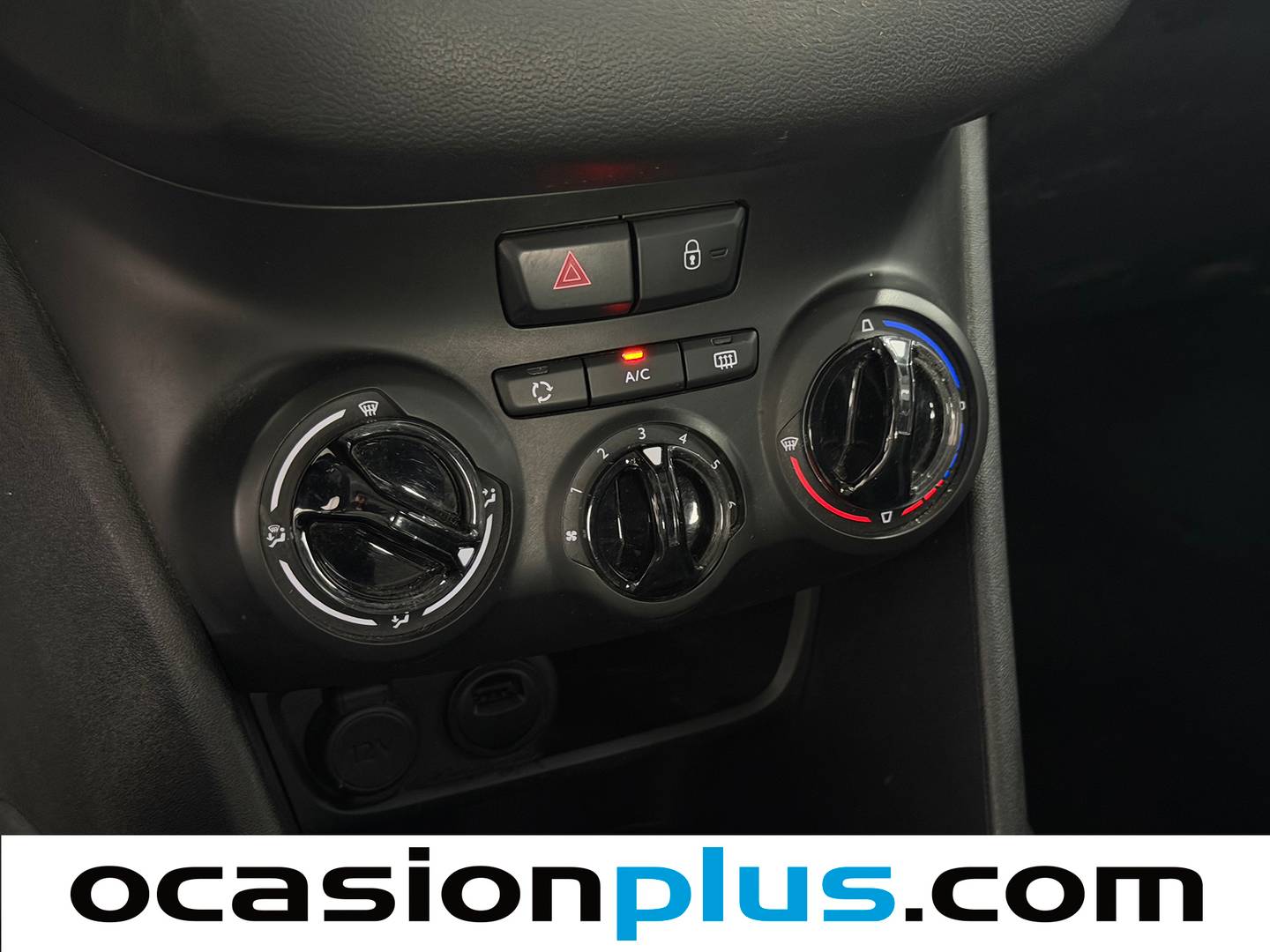 Peugeot 208 Peugeot 208 PureTech Signature (82 CV) 82cv