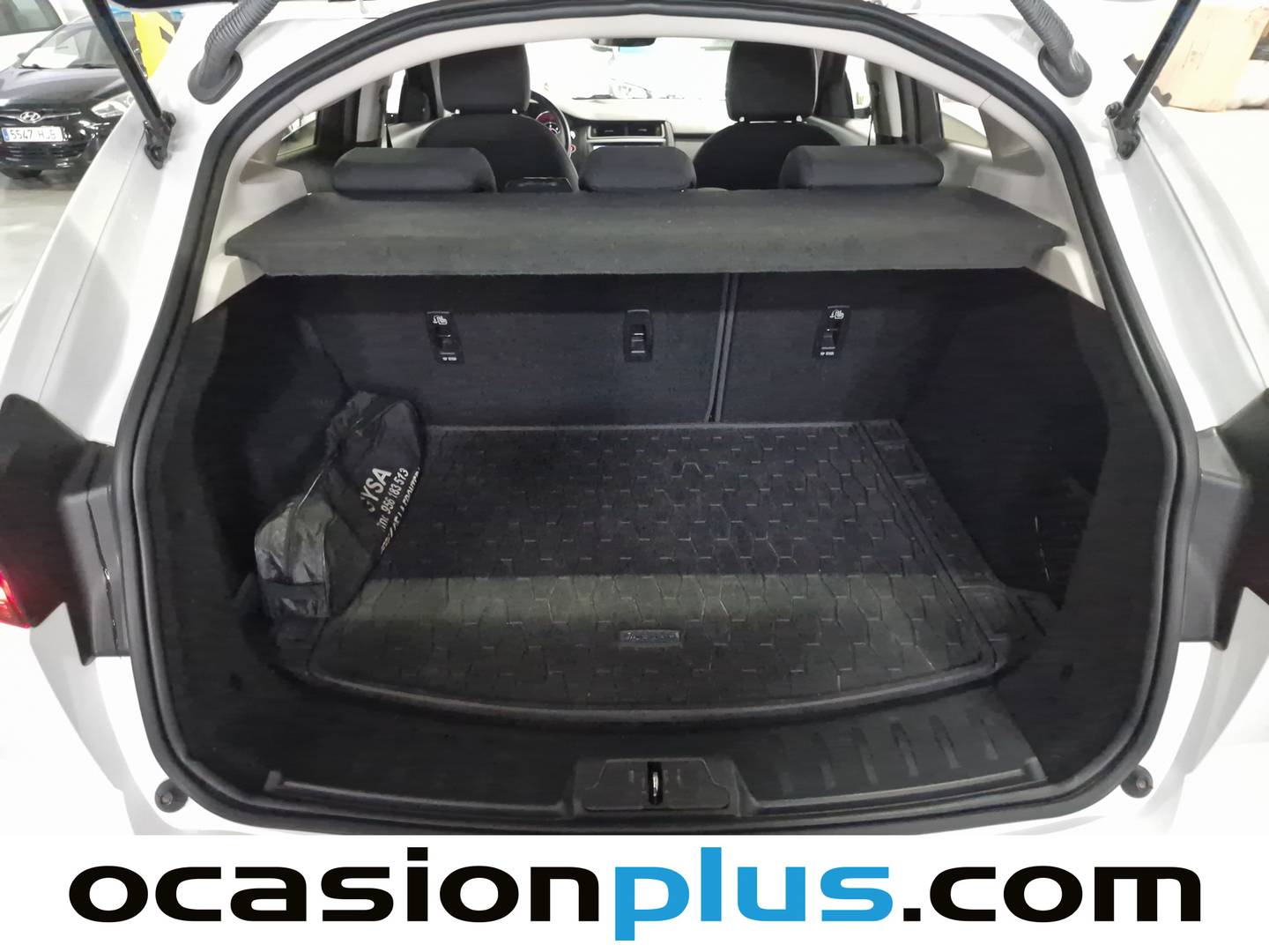 Fotos maletero Jaguar E-Pace Jaguar E-PACE 2.0D 4WD Auto (150 CV)