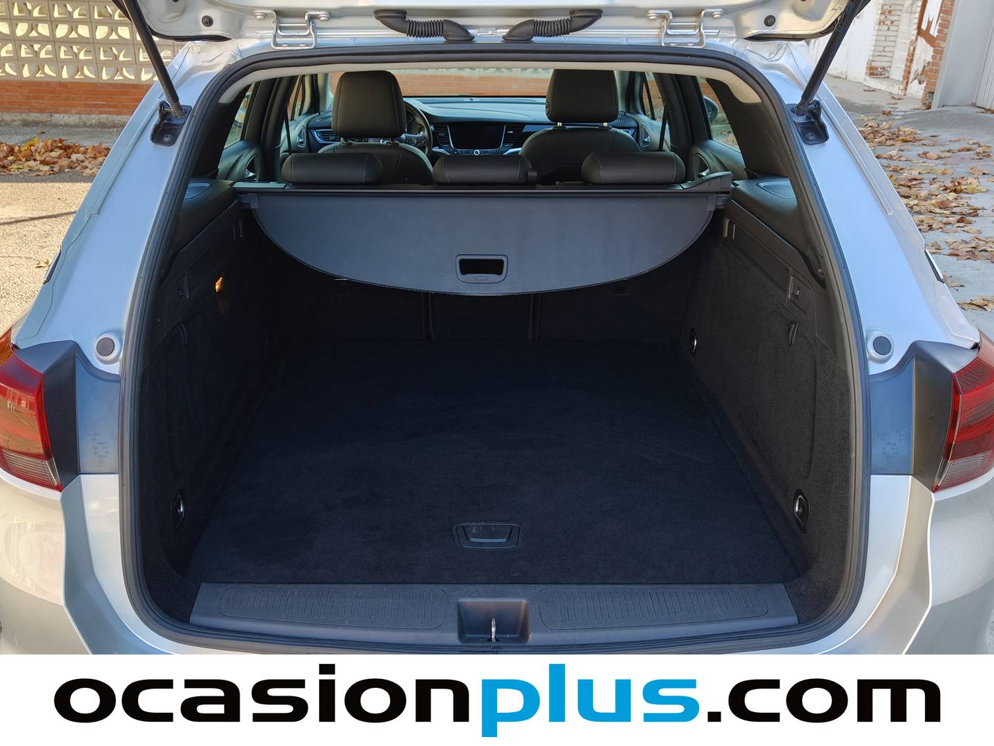 Foto Opel Astra Opel Astra 1.2 Turbo SHR Elegance (145 CV)