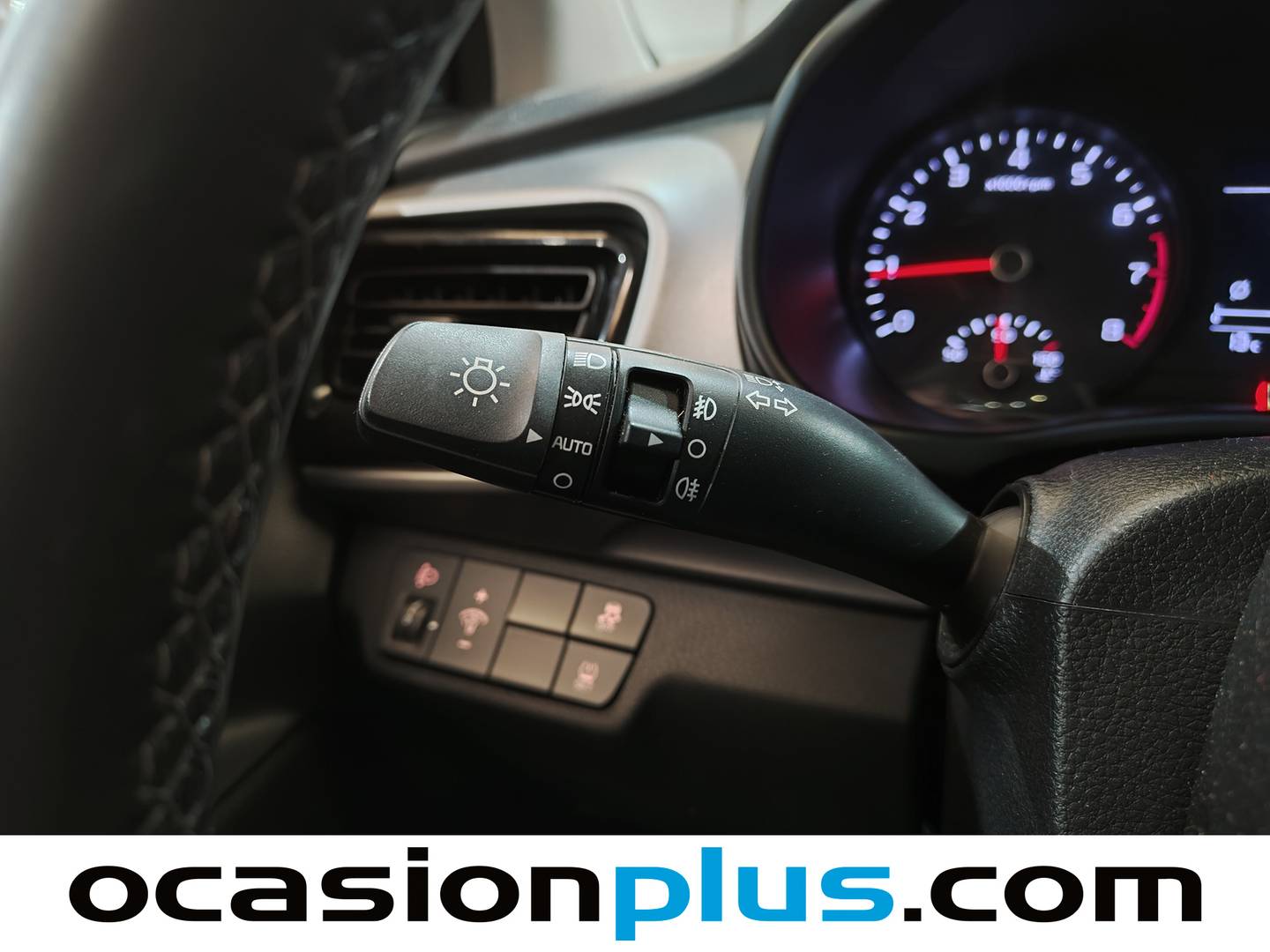 Foto KIA Stonic Kia Stonic 1.0 T-GDi Black Edition (100 CV)