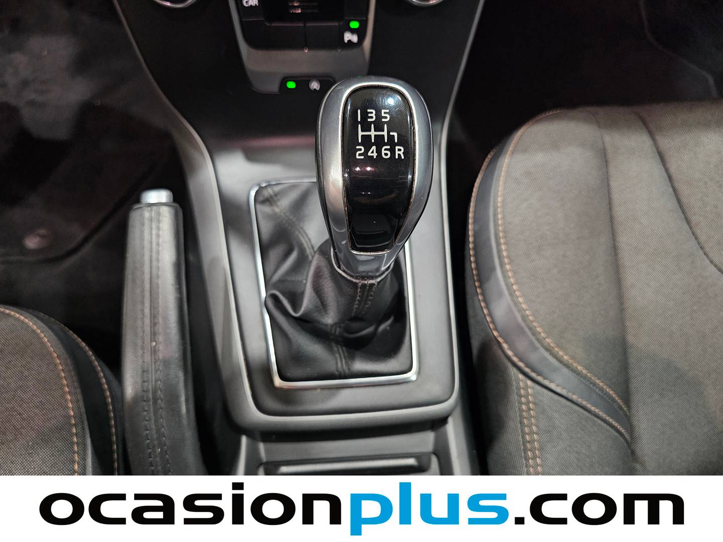 Volvo V40 Cross Country Volvo V40 Cross Country D2 Momentum (120 CV) de segunda mano