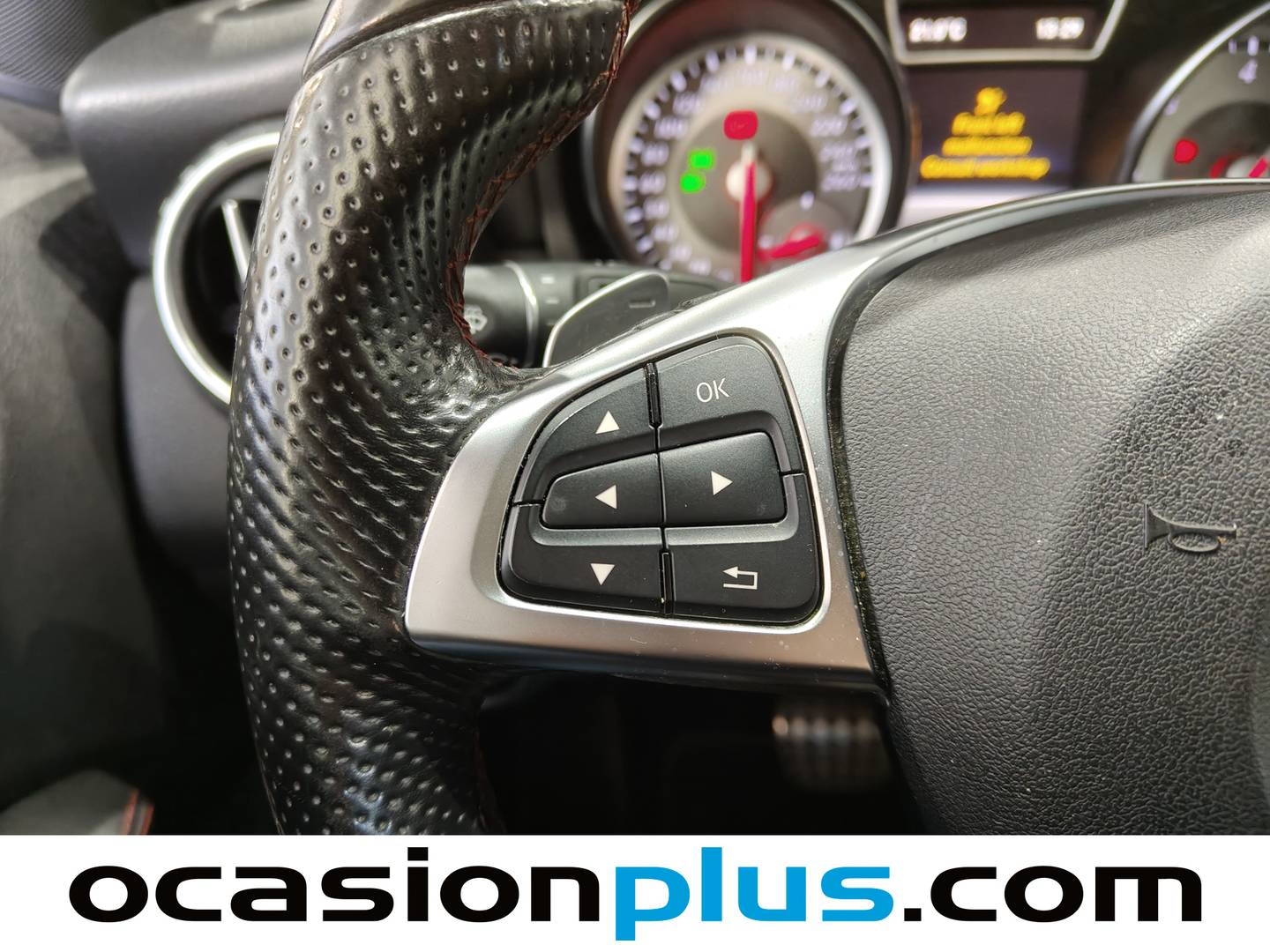 Foto Mercedes GLA Mercedes-Benz GLA GLA 200 d AMG Line  (136 CV)