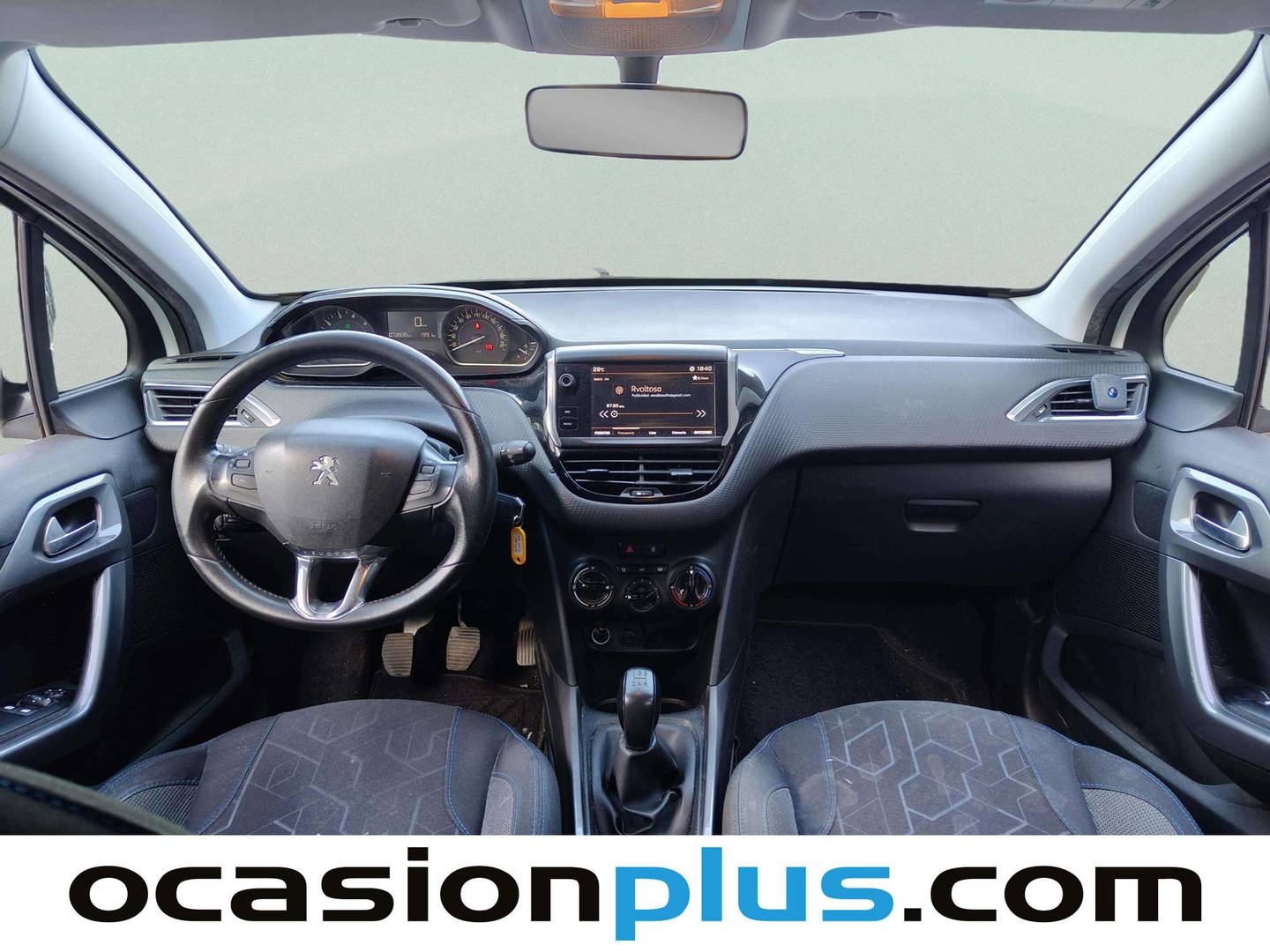 Foto asientos delanteros Peugeot 2008 Peugeot 2008 PureTech 82 S&S Style (82 CV)