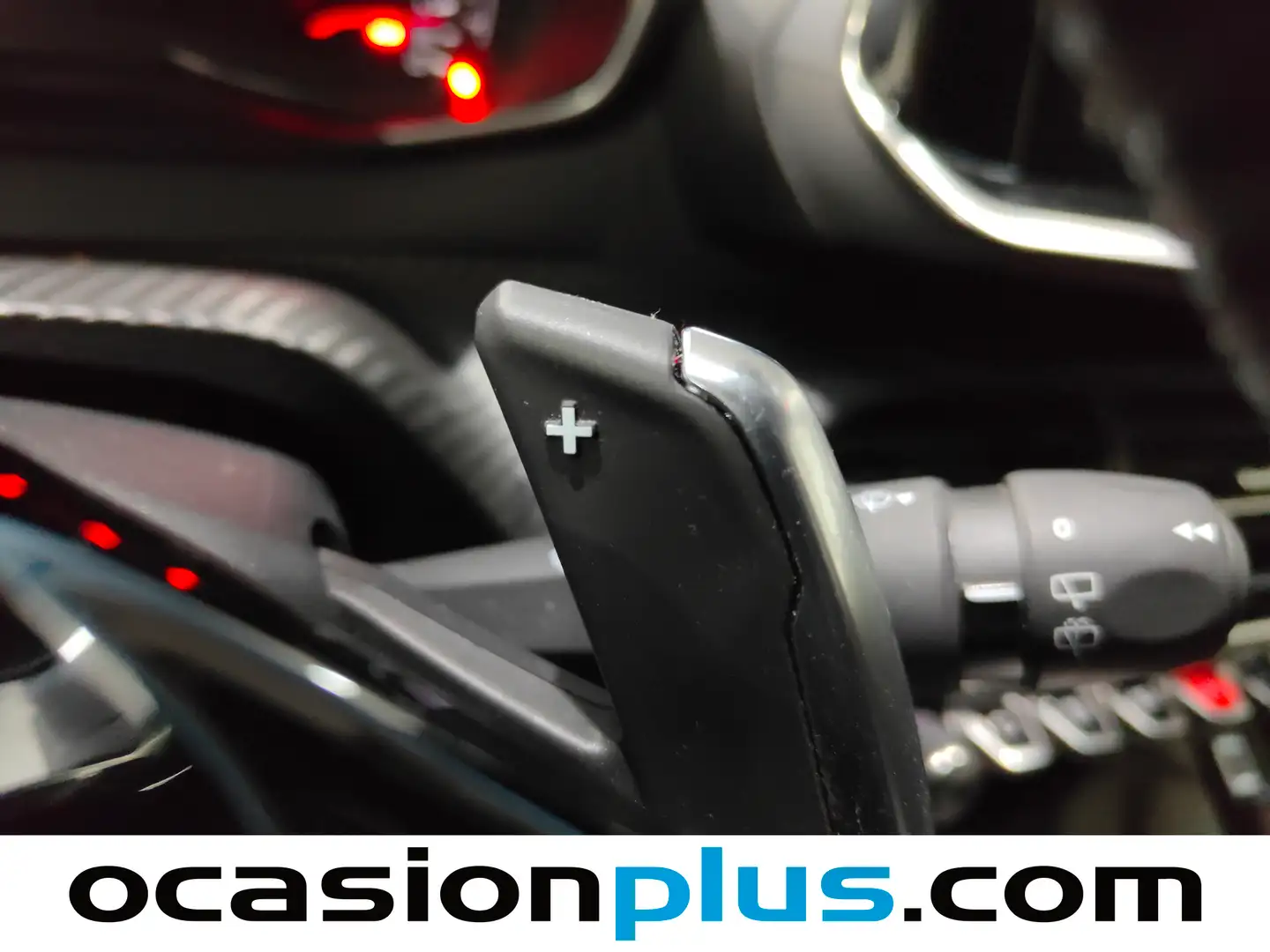 Foto Peugeot 2008 Peugeot 2008 PureTech 130 S&S Allure EAT8 (130 CV)