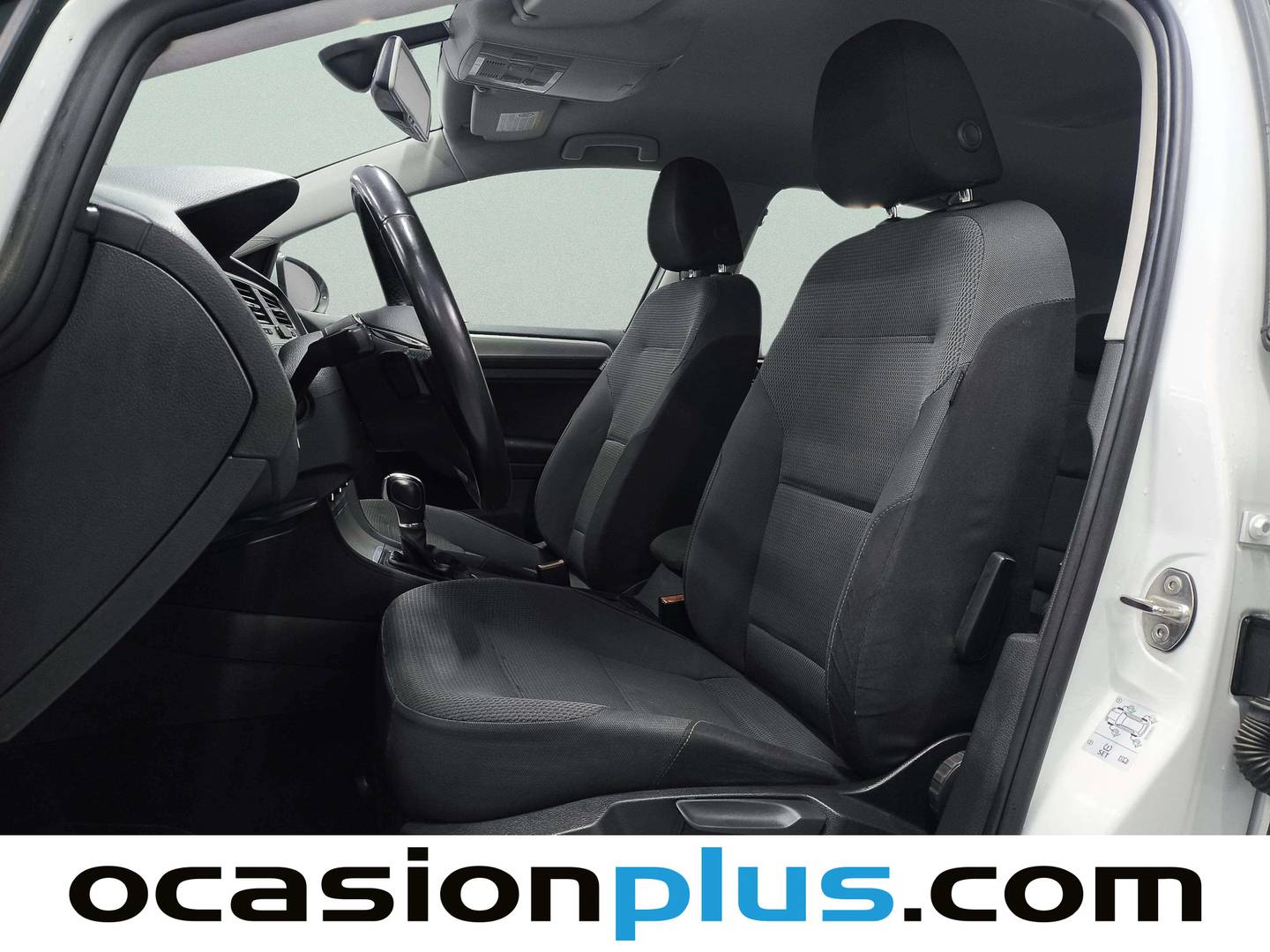 Foto asientos delanteros Volkswagen Golf Volkswagen Golf Advance 1.6 TDI BMT (105 CV) DSG