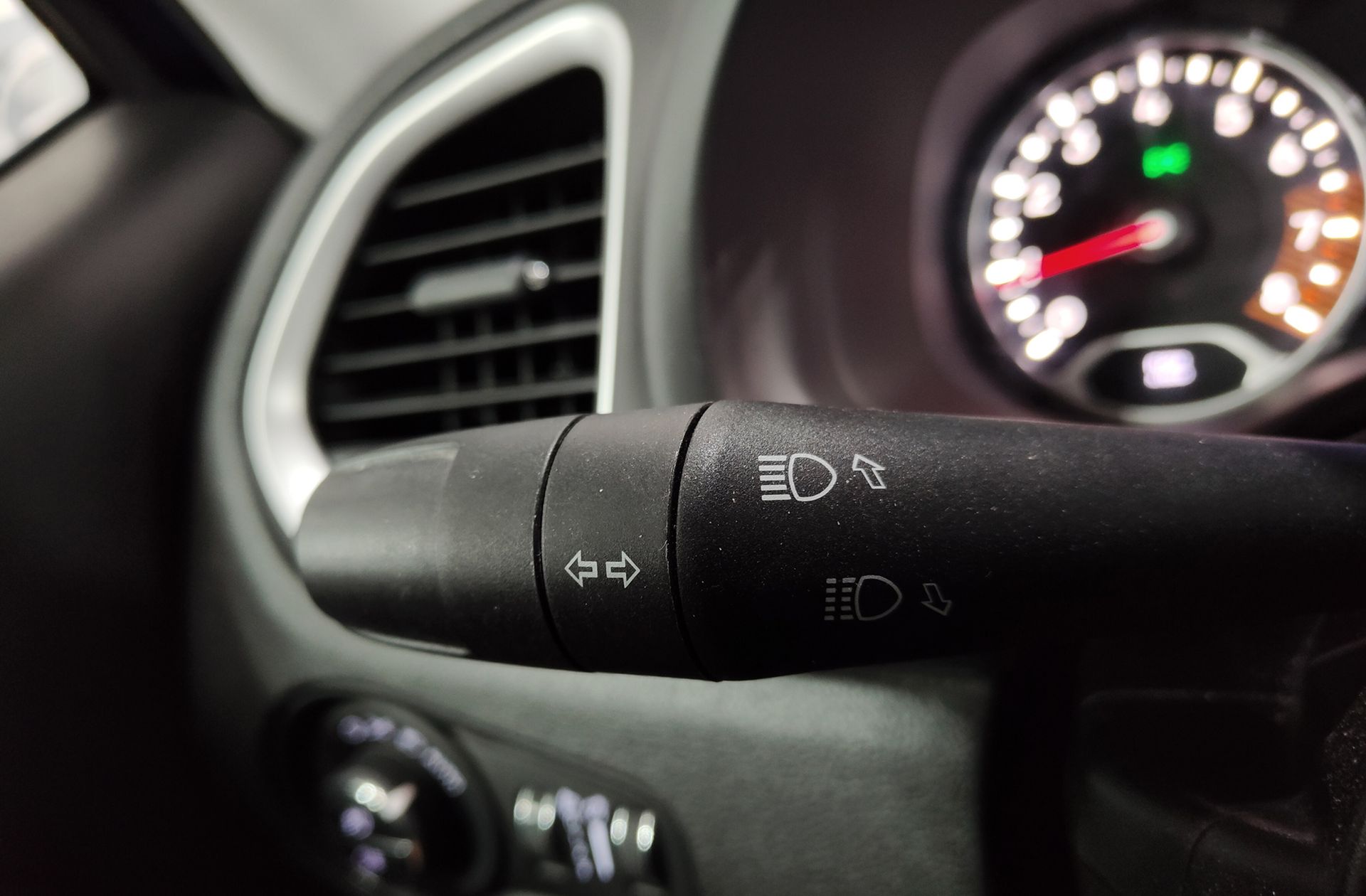 Jeep Renegade 1.0G Longitude 4x2 - foto 22