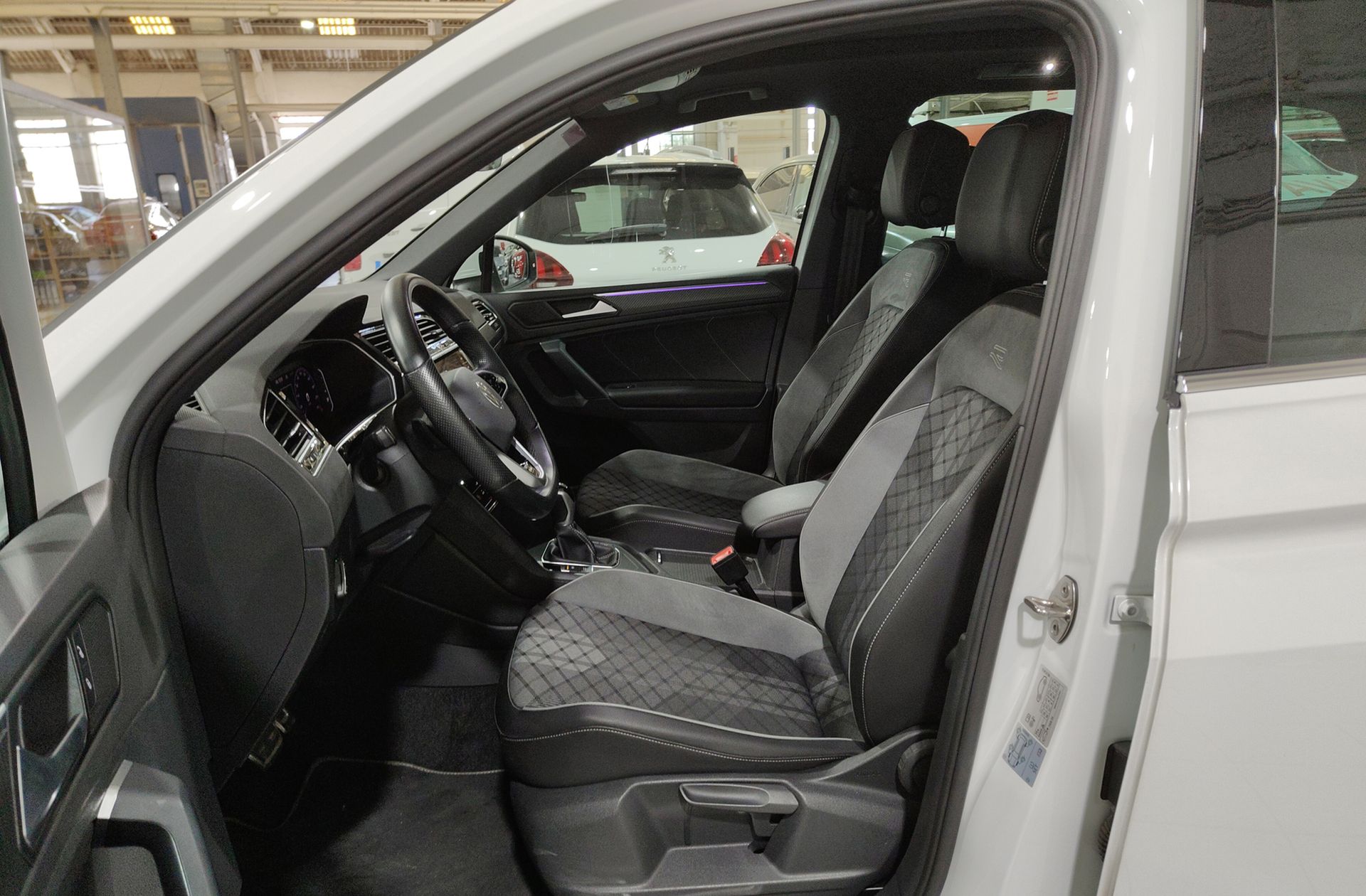 Volkswagen Tiguan R-Line 1.5 TSI DSG - foto 14