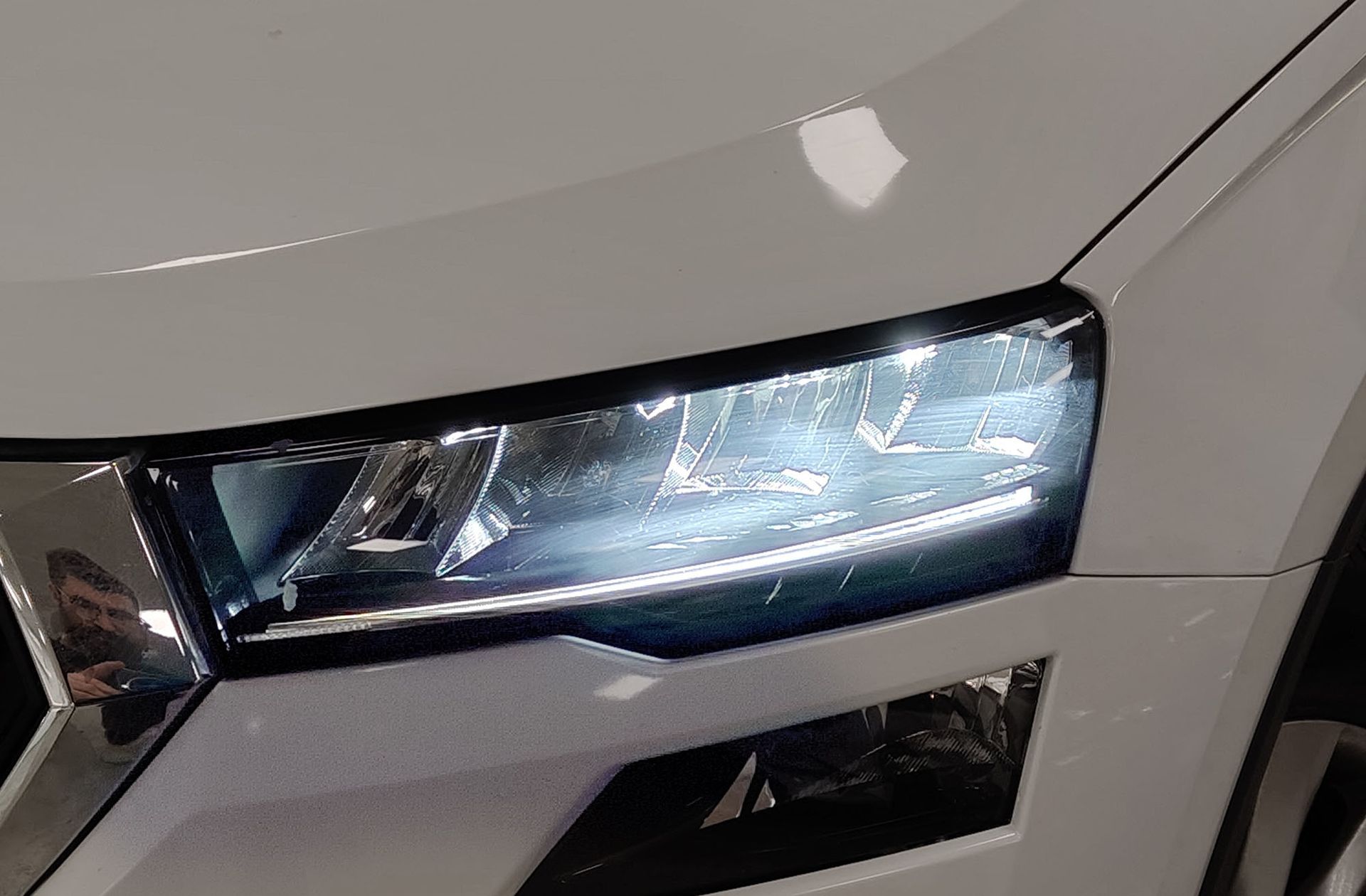 Škoda Karoq 2.0 TDI Selection - foto 15
