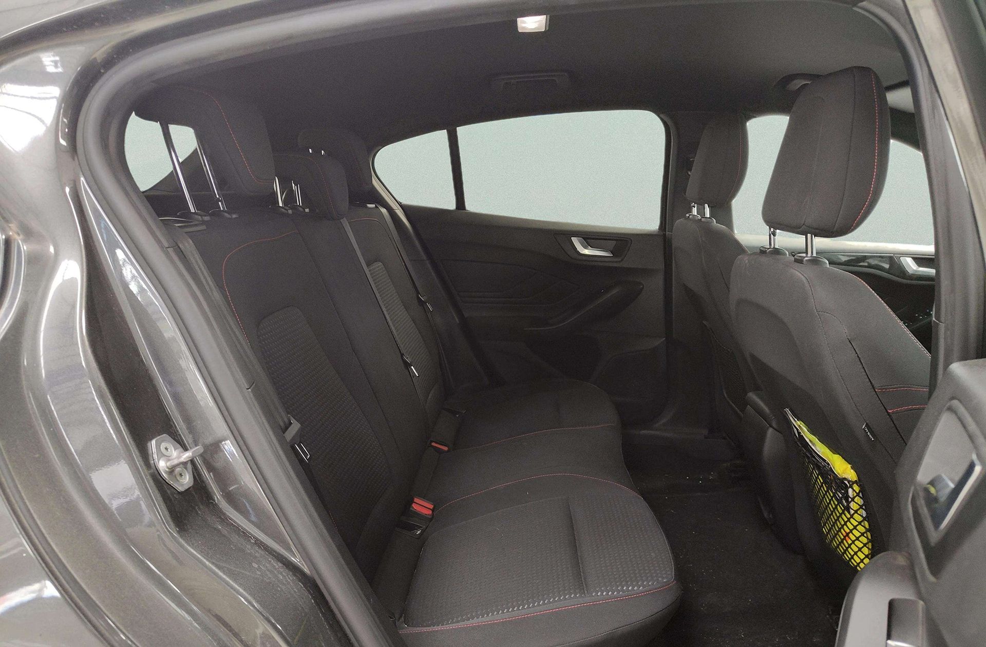 Ford Focus 1.0 EcoBoost ST-Line - foto 18
