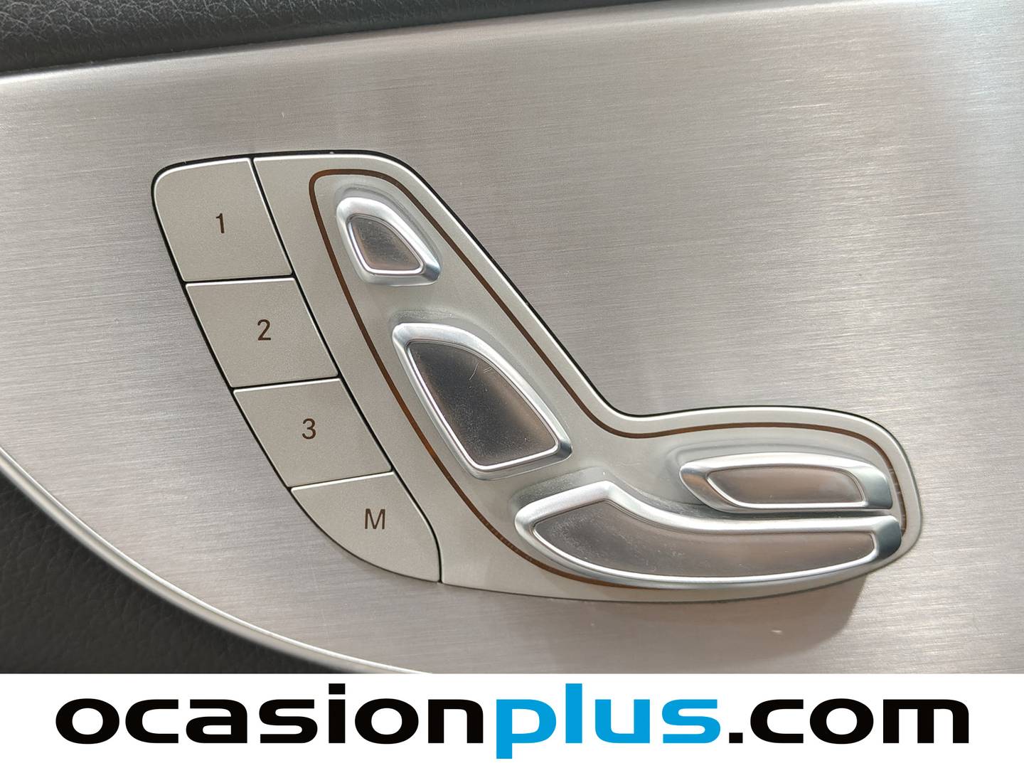 Extras del Mercedes Clase C Mercedes-Benz Clase C Coupe 300 AMG Line (245 CV)