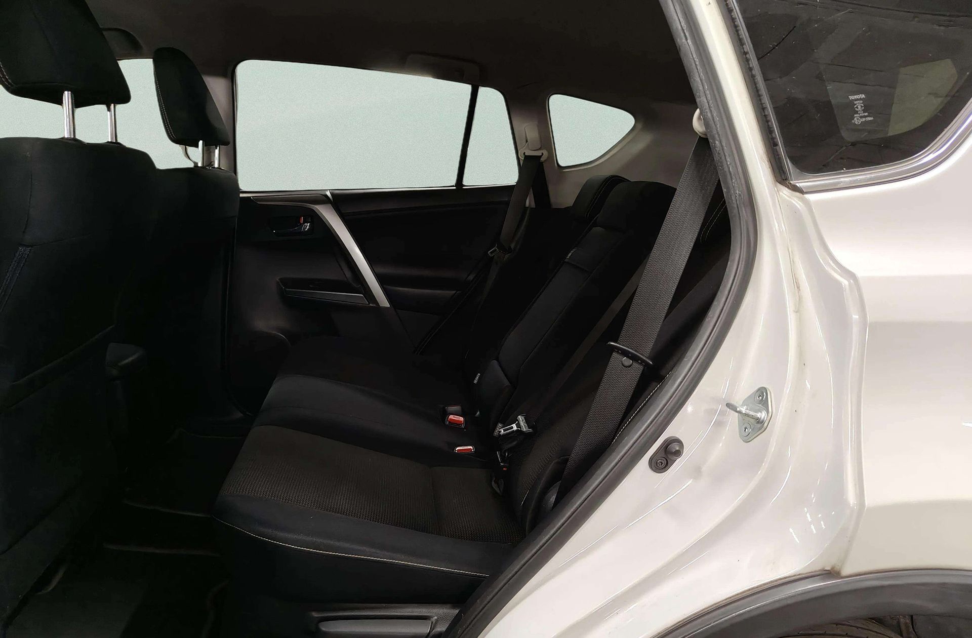 Toyota RAV4 2.5l hybrid Advance Pack Drive 2WD - foto 10