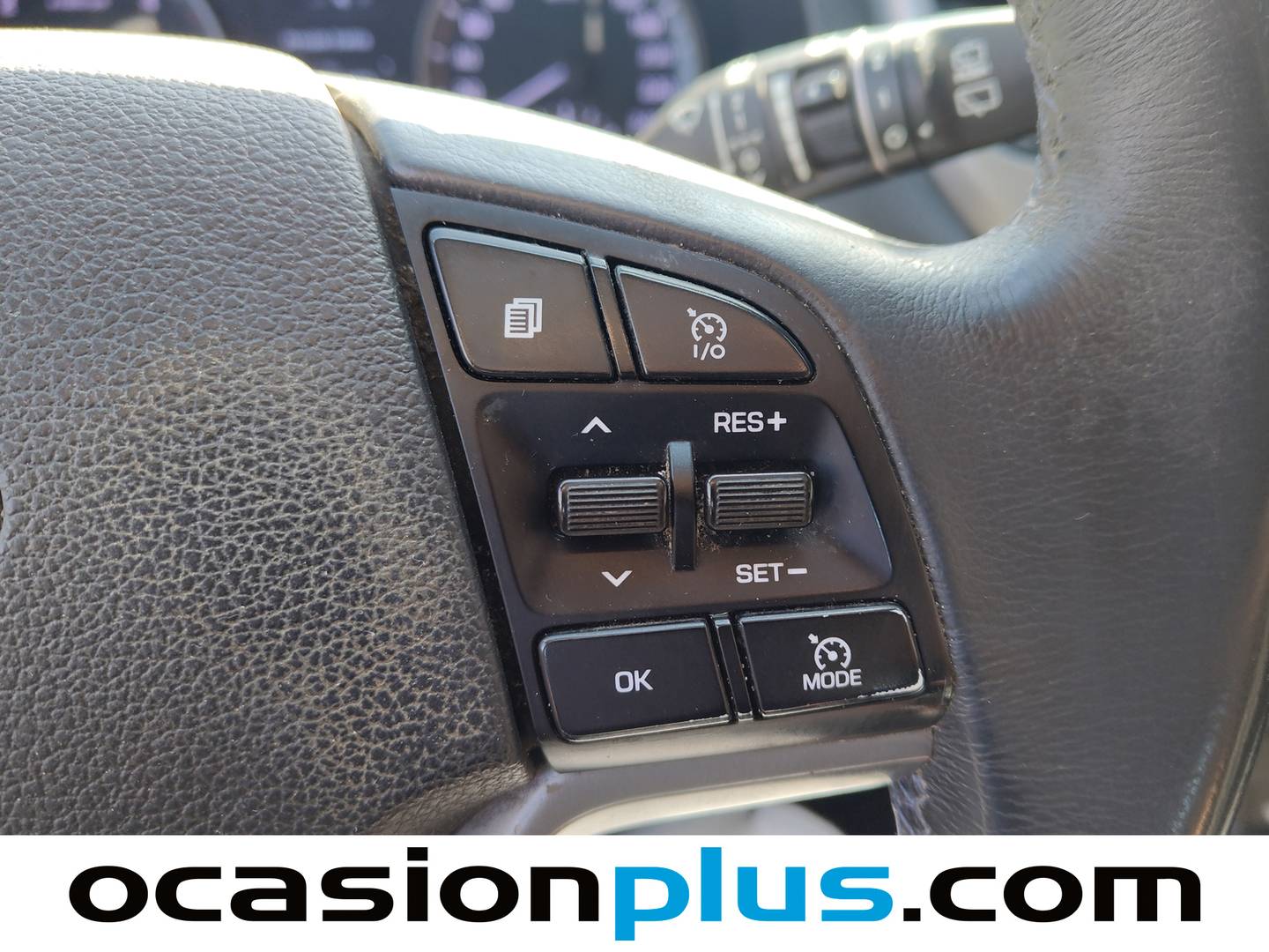 Equipamiento del Hyundai Tucson Hyundai Tucson 1.7 CRDI BlueDrive Essence 4x2 (115 CV)