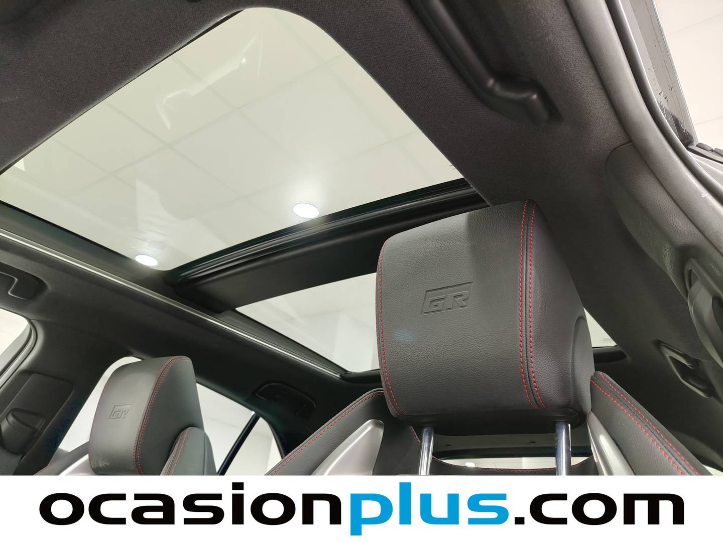 Extras y acabados del Toyota Corolla Toyota Corolla 200H GR-Sport (196 CV)