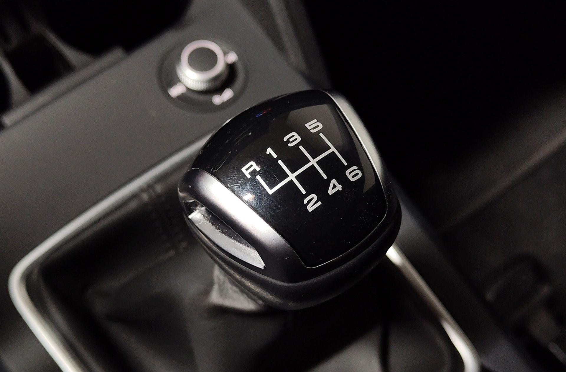 Audi Q2 Advanced 30 TFSI - foto 5