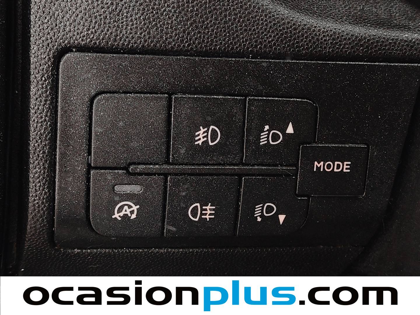 Challenger V114 Challenger V114 VIP (140 CV) 2 Plazas 2023