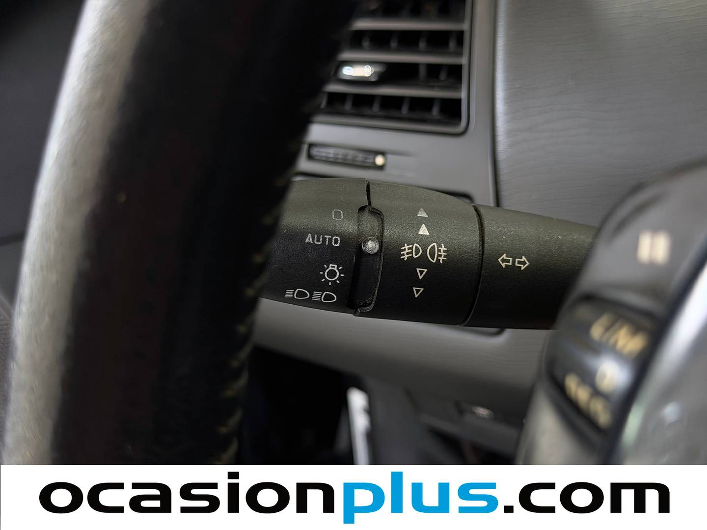 Equipamiento del Citroën C4 Citroën C4 2.0i 16v VTS 100 kW (138 CV)