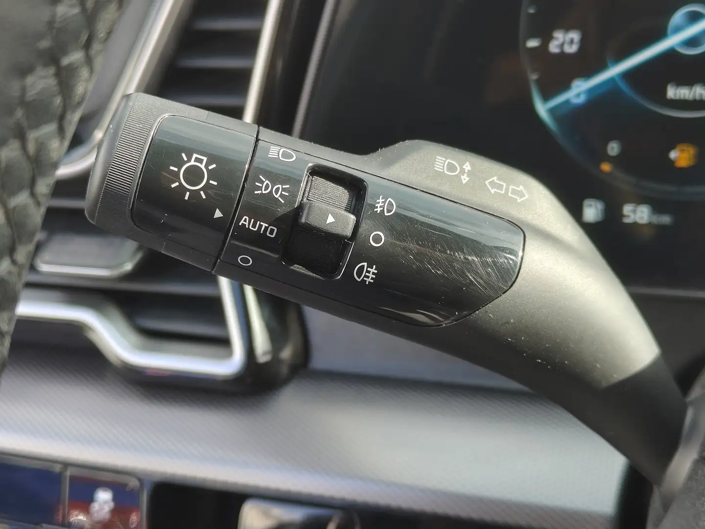 Foto KIA Sportage Kia Sportage 1.6 T-GDi MHEV Tech 4x2 (150 CV)