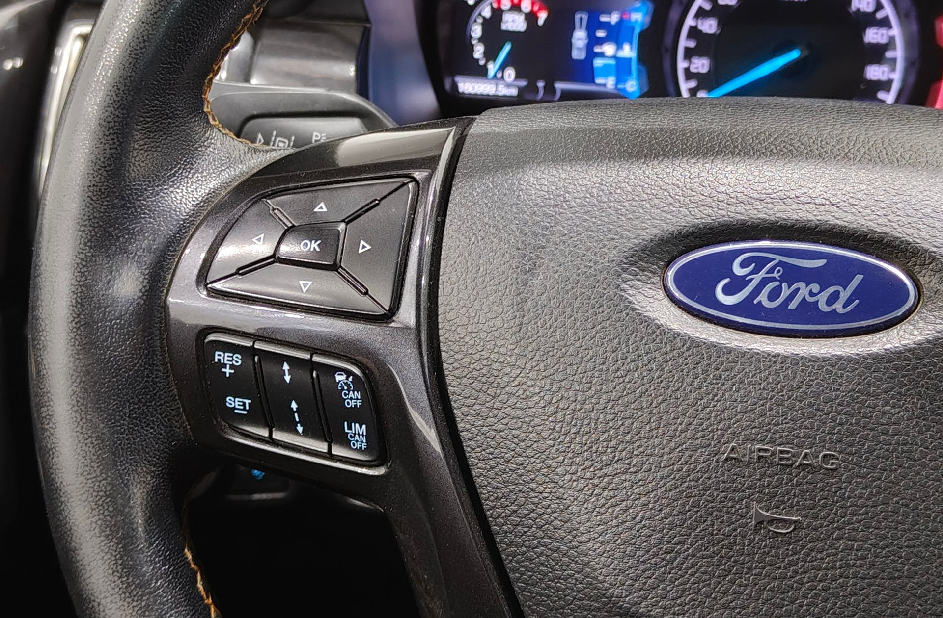 Ford Ranger Pickup 2.0 EcoBlue Doble Cabina Wildtrack 4x4 - foto 32