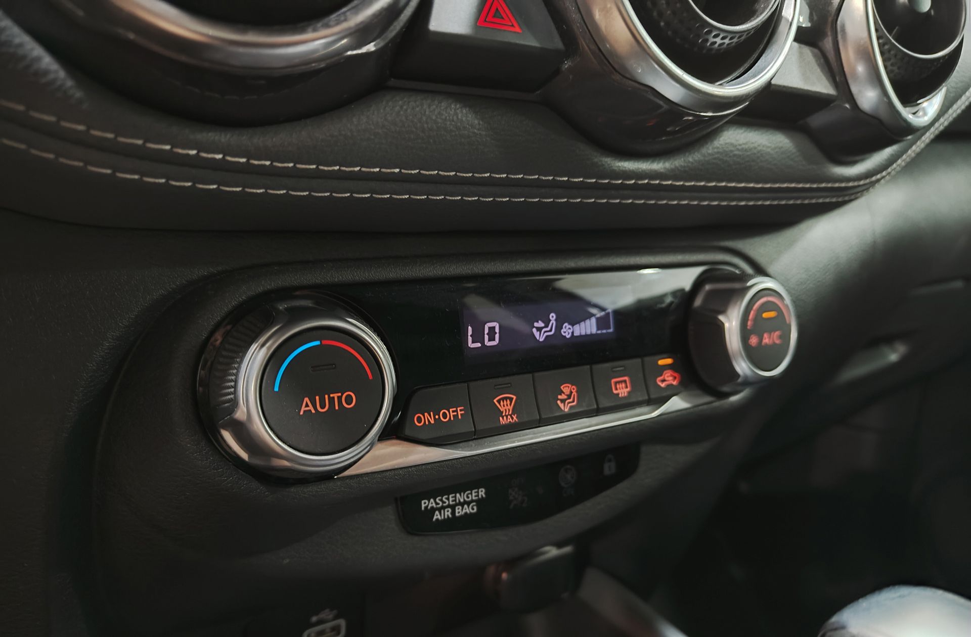 Nissan Juke DIG-T N-Connecta 4x2 DCT - foto 33