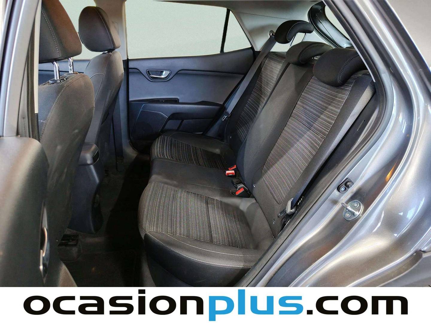 Foto asientos traseros KIA Stonic KIA Stonic 1.0 T-GDi MHEV Drive DCT (120 CV)