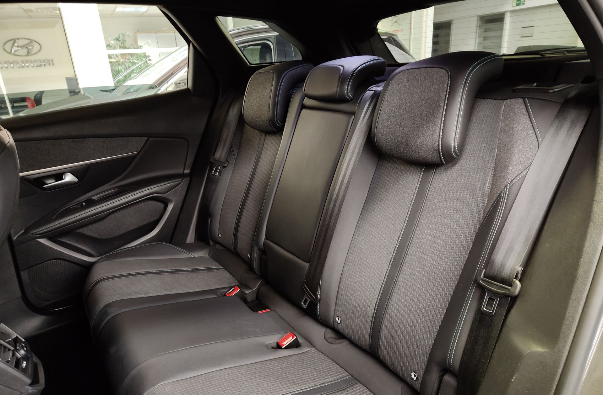 Peugeot 3008 PureTech 130 Allure Pack - foto 13