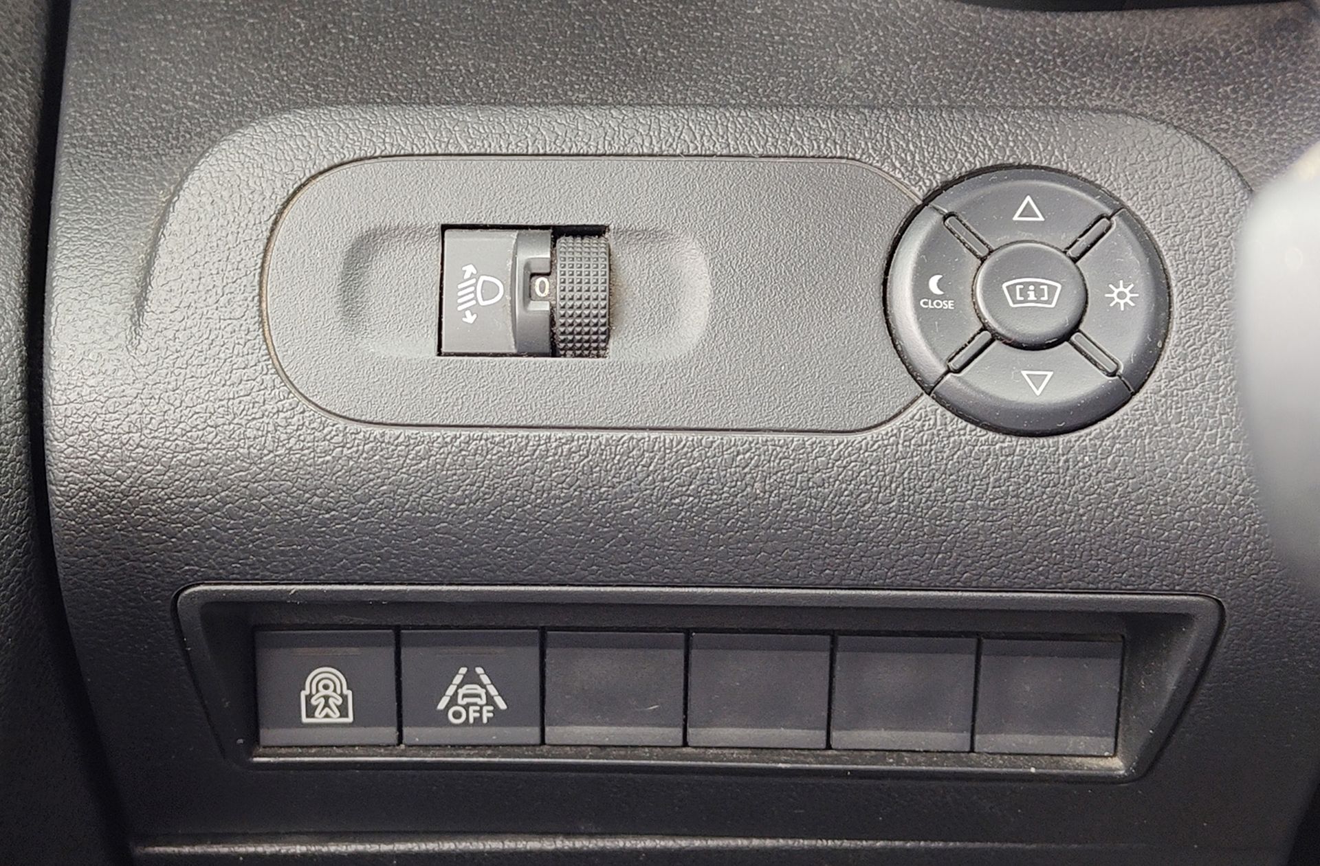 Citroën Berlingo BlueHDi 100 Talla M Shine - foto 22