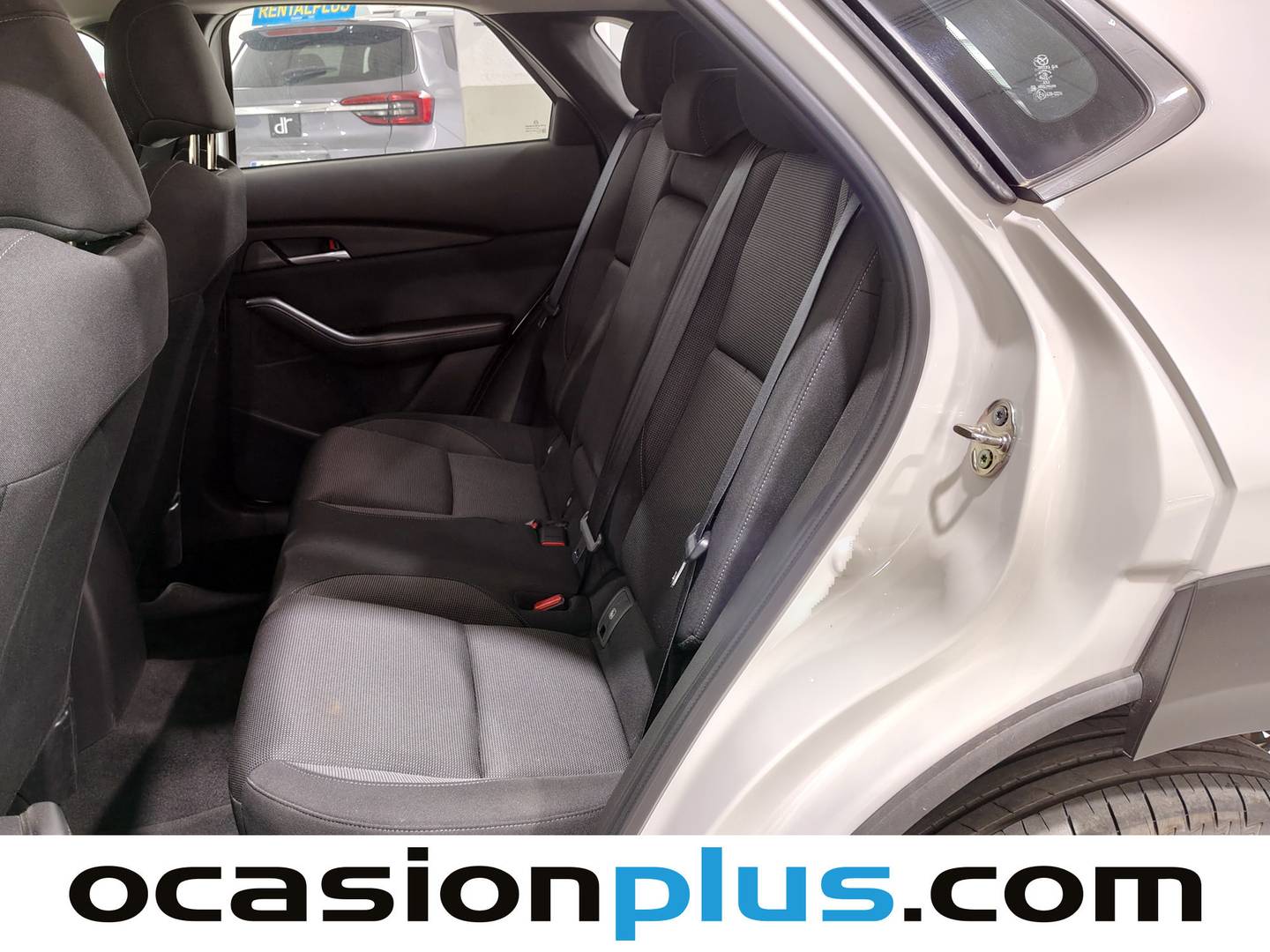 Foto asientos traseros Mazda CX-30 Mazda CX-30 e-SKY G MHEV Prime-line (140 CV)