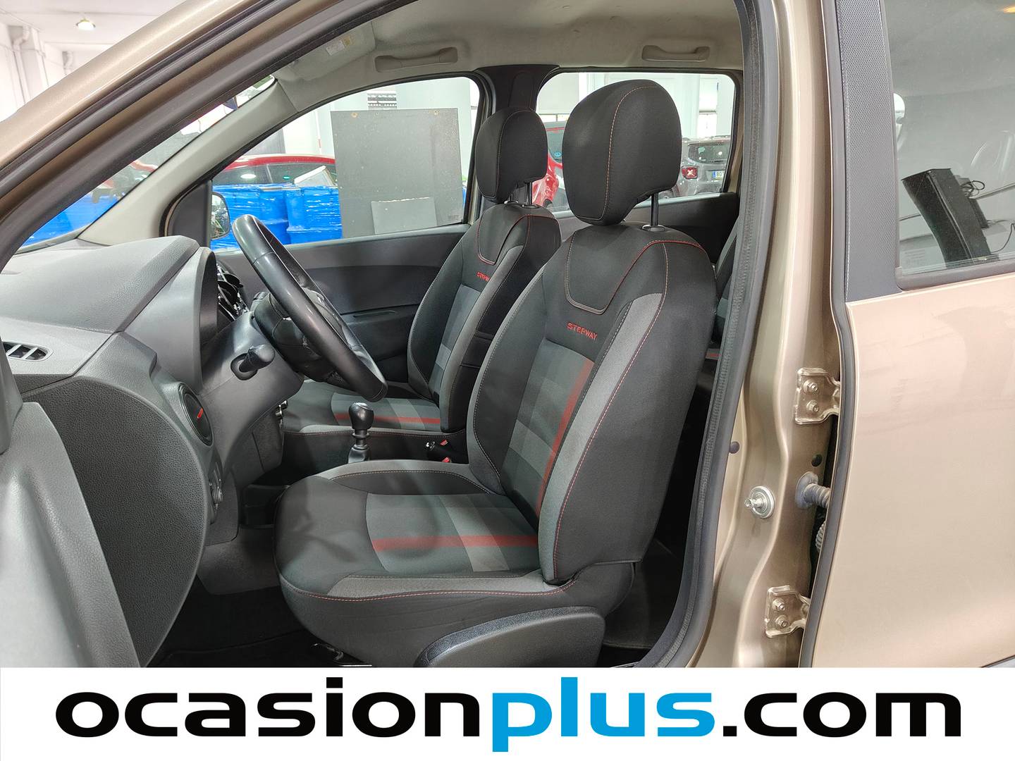 Foto asientos traseros Dacia Lodgy Dacia Lodgy Serie Limitada Xplore TCE GPF (130 CV) 7 Plazas