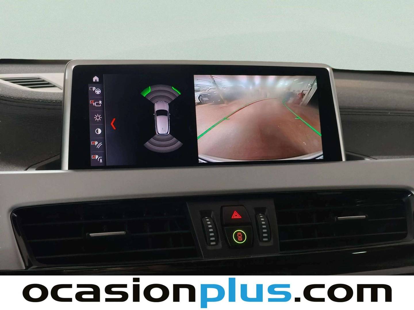 Equipamiento del BMW X2 BMW X2 sDrive18d Business (150 CV)