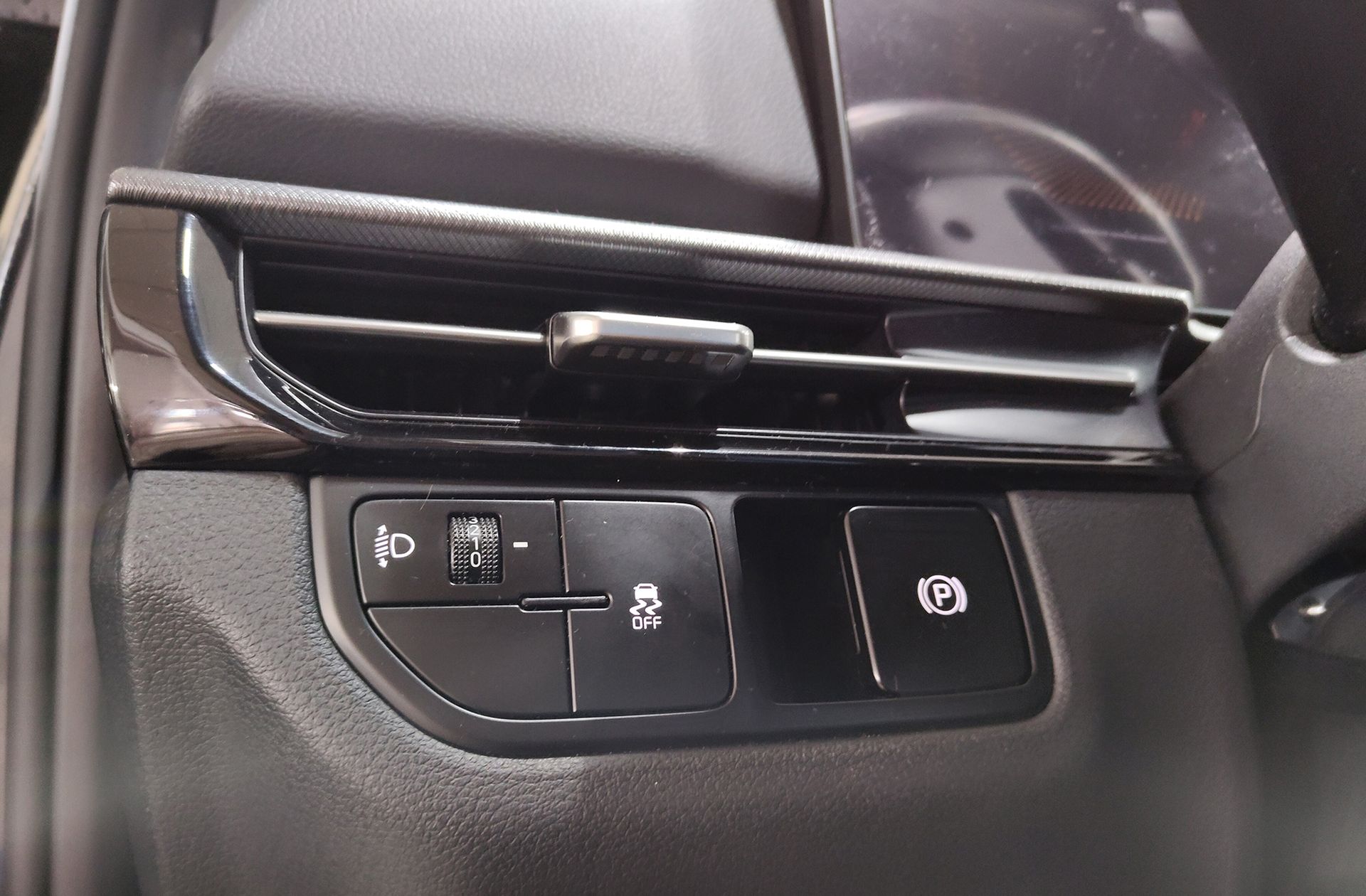 Kia Sportage 1.6 T-GDi Concept 4x2 - foto 22